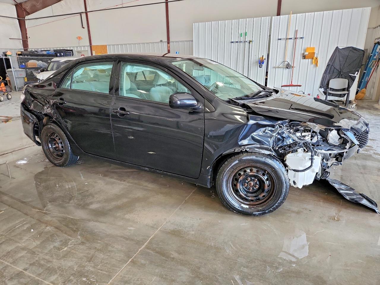 2010 Toyota Corolla Le Black vin: 1NXBU4EE8AZ250438