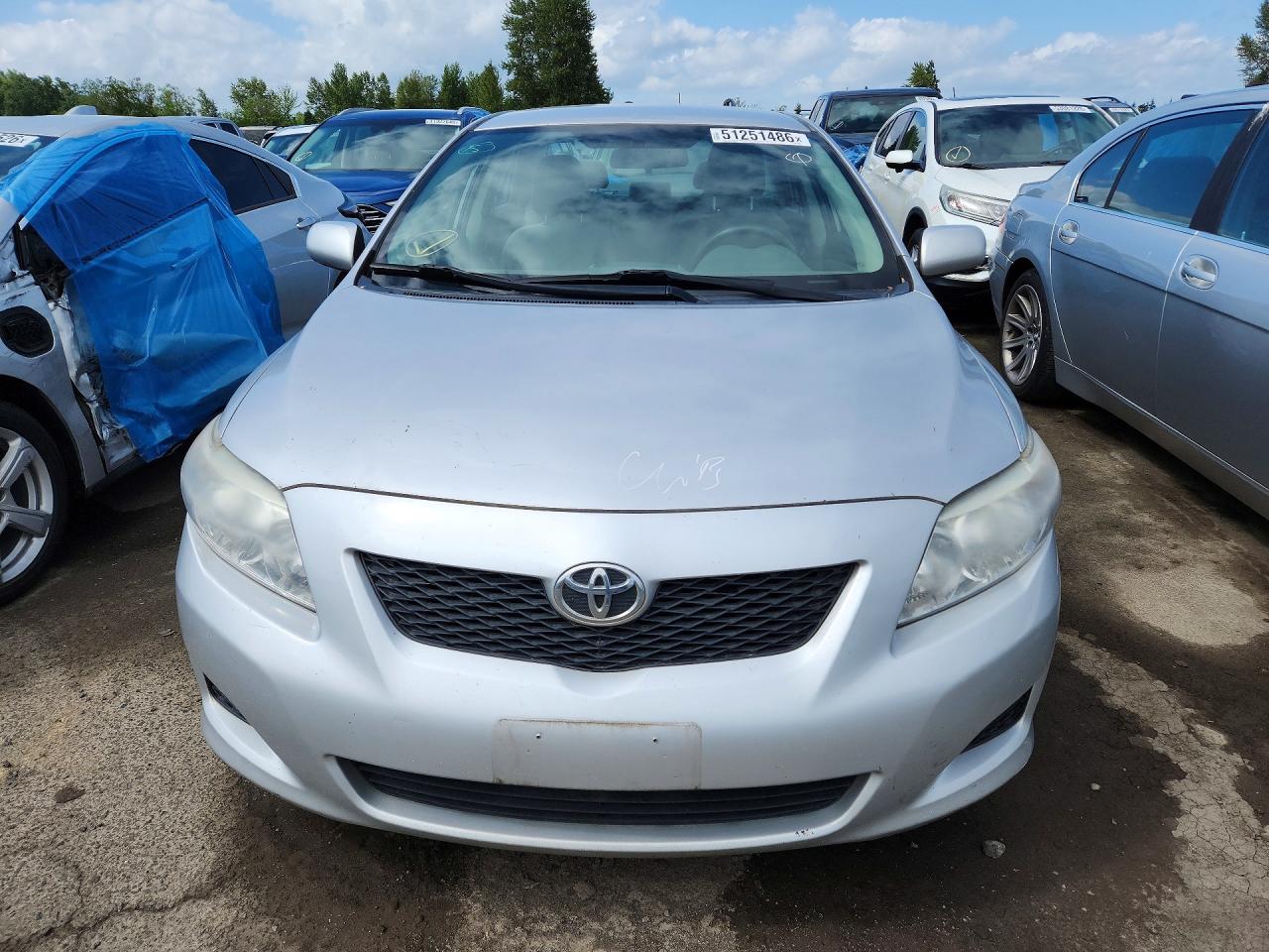2010 Toyota Corolla Le Silver vin: 1NXBU4EE8AZ282631