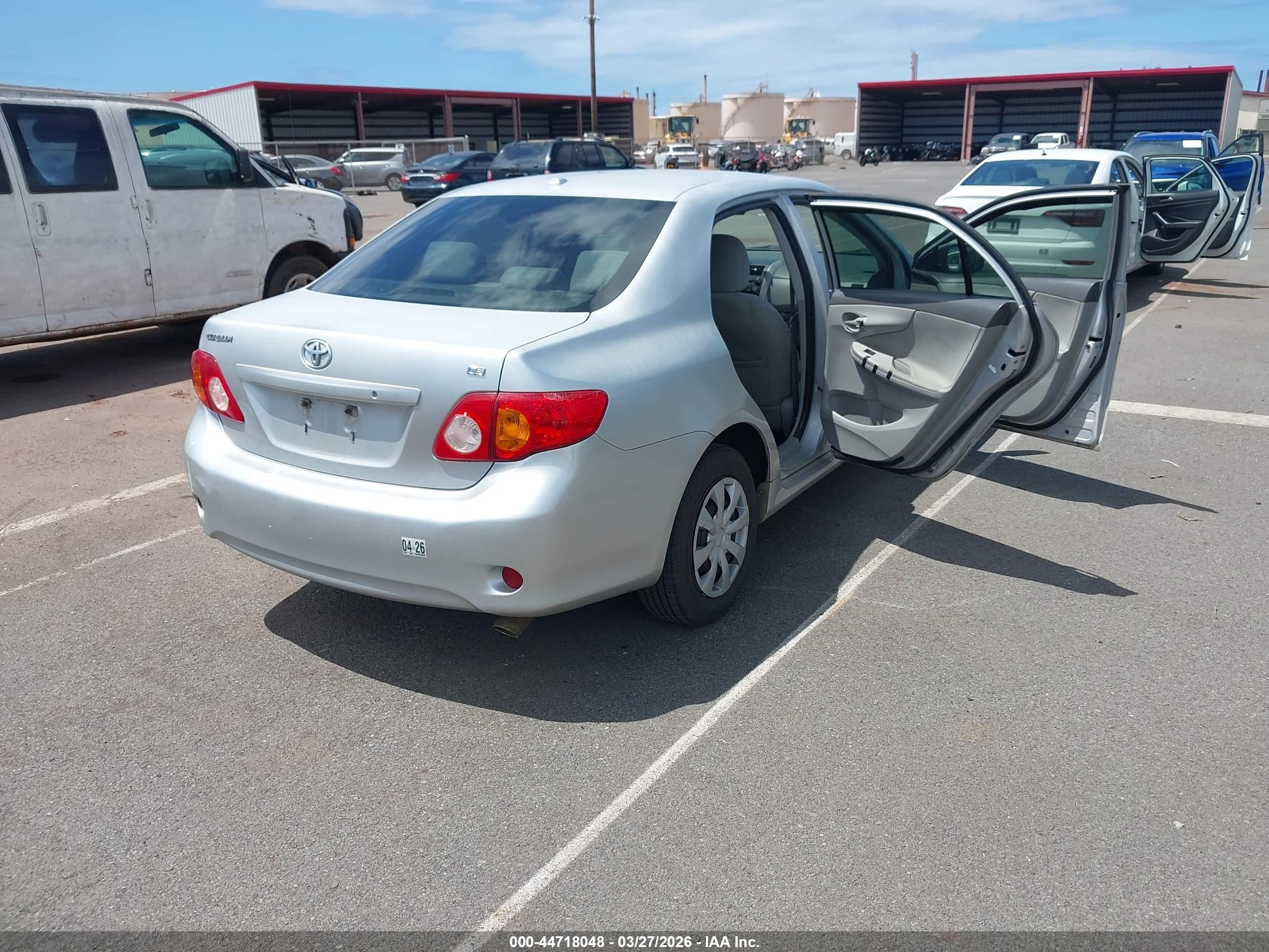 2010 Toyota Corolla Le Silver vin: 1NXBU4EE8AZ282936