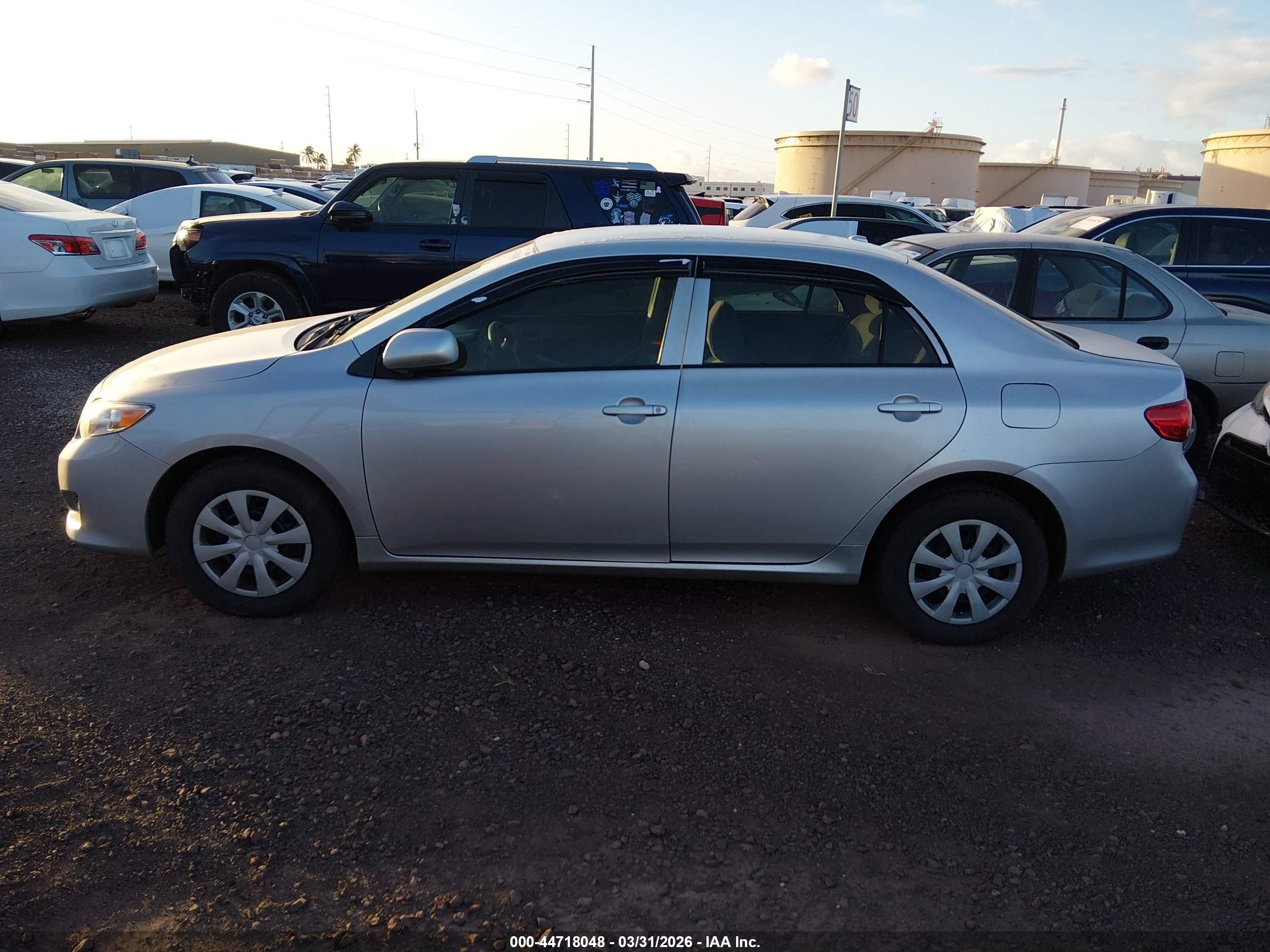 2010 Toyota Corolla Le Silver vin: 1NXBU4EE8AZ282936