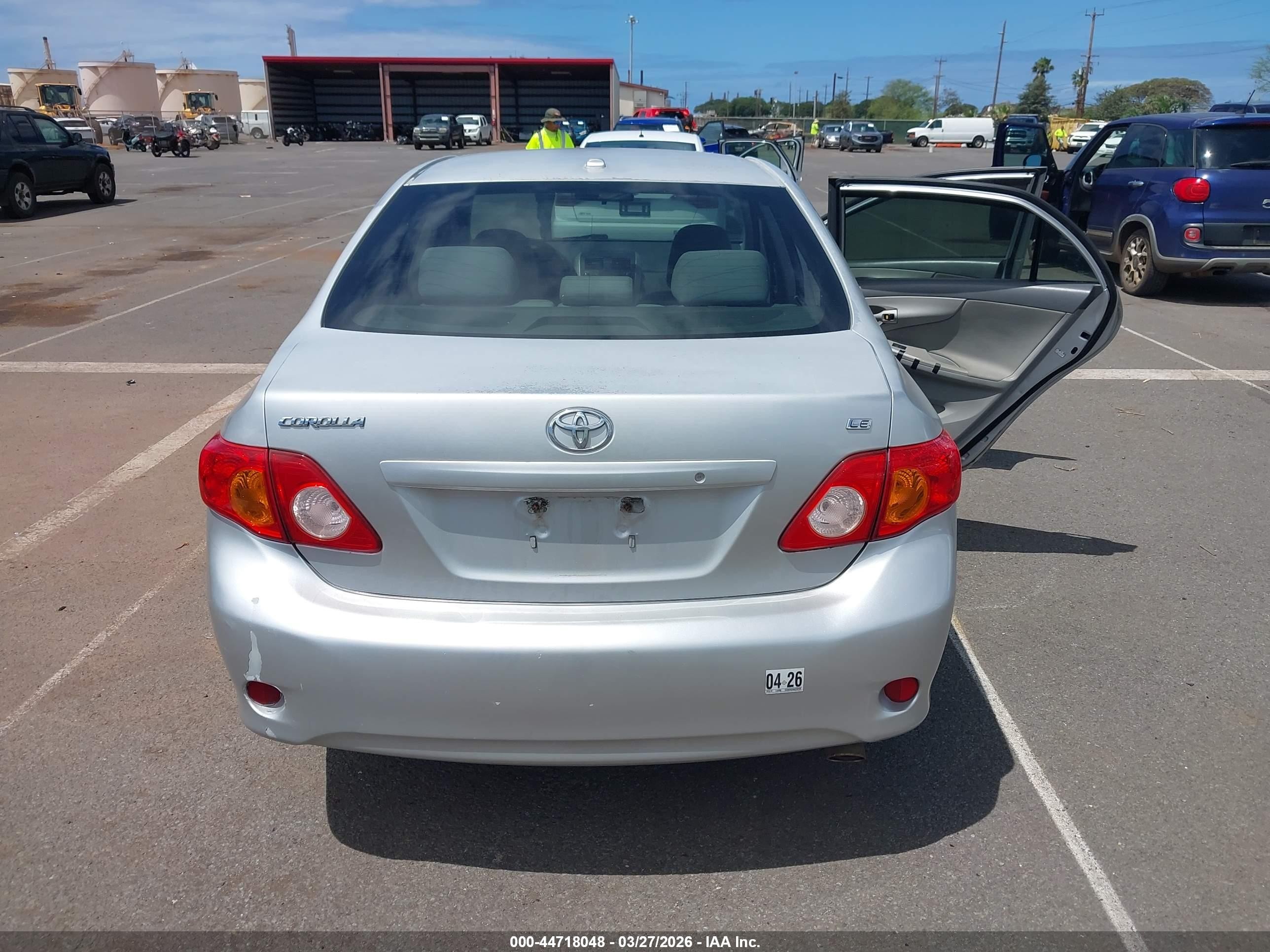 2010 Toyota Corolla Le Silver vin: 1NXBU4EE8AZ282936