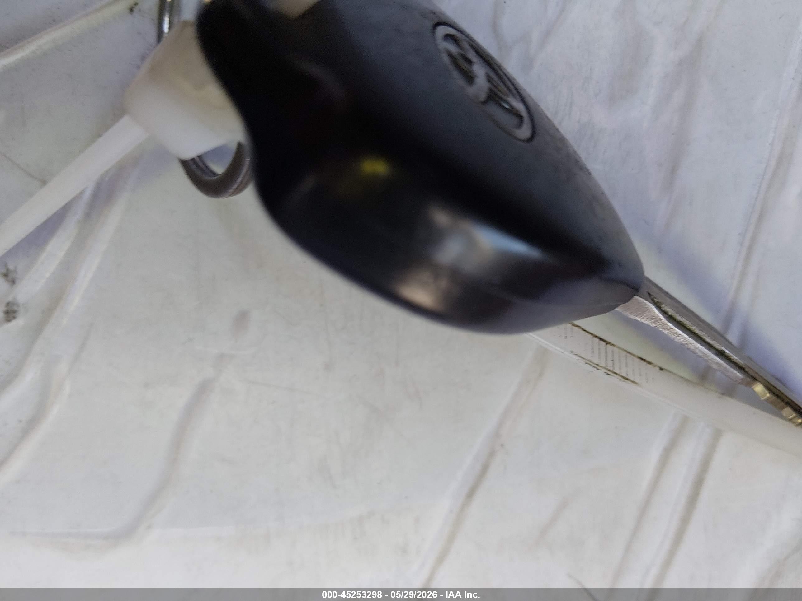 2010 Toyota Corolla Le Silver vin: 1NXBU4EE8AZ297453
