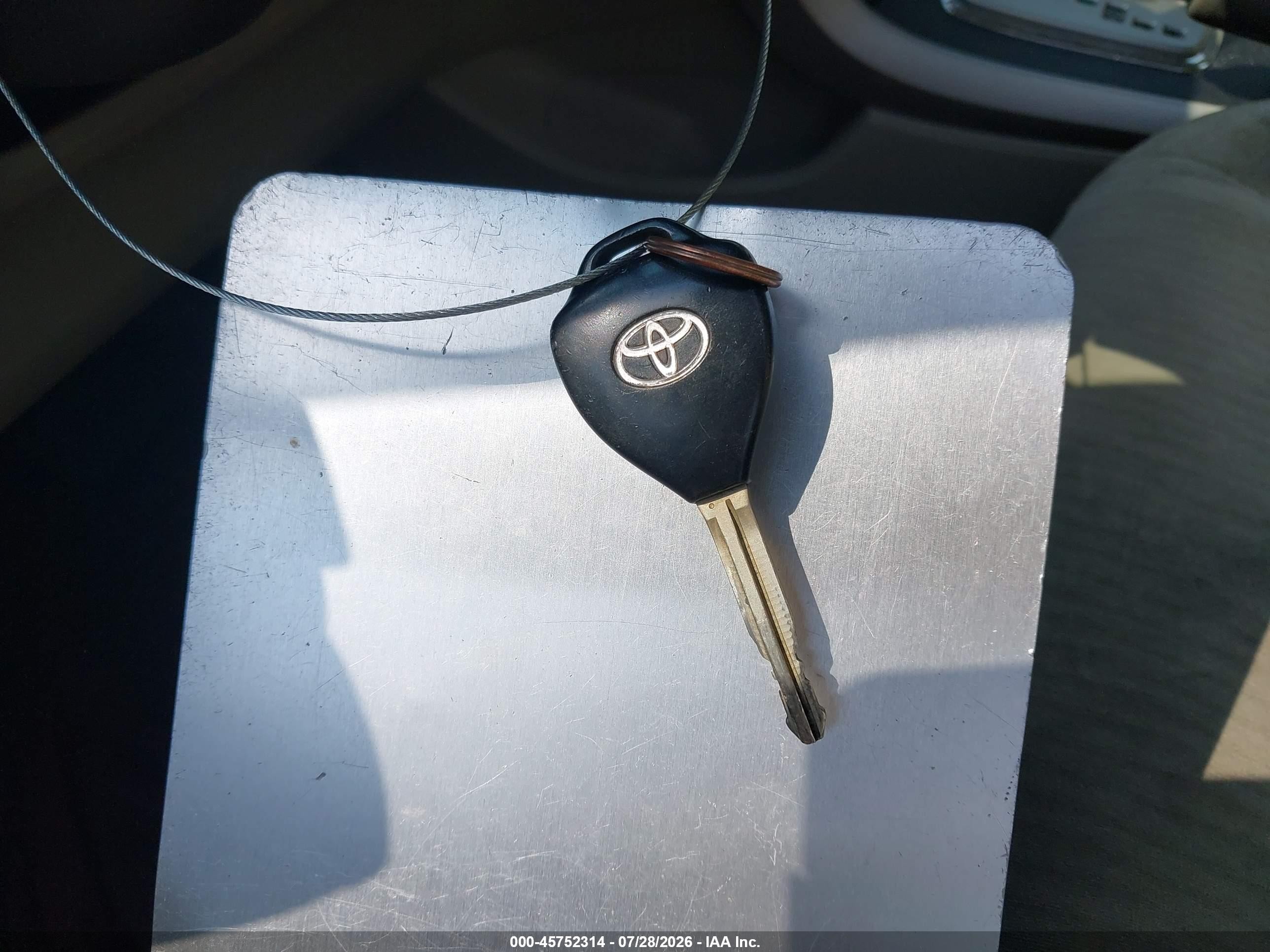 2010 Toyota Corolla Le Tan vin: 1NXBU4EE8AZ316065