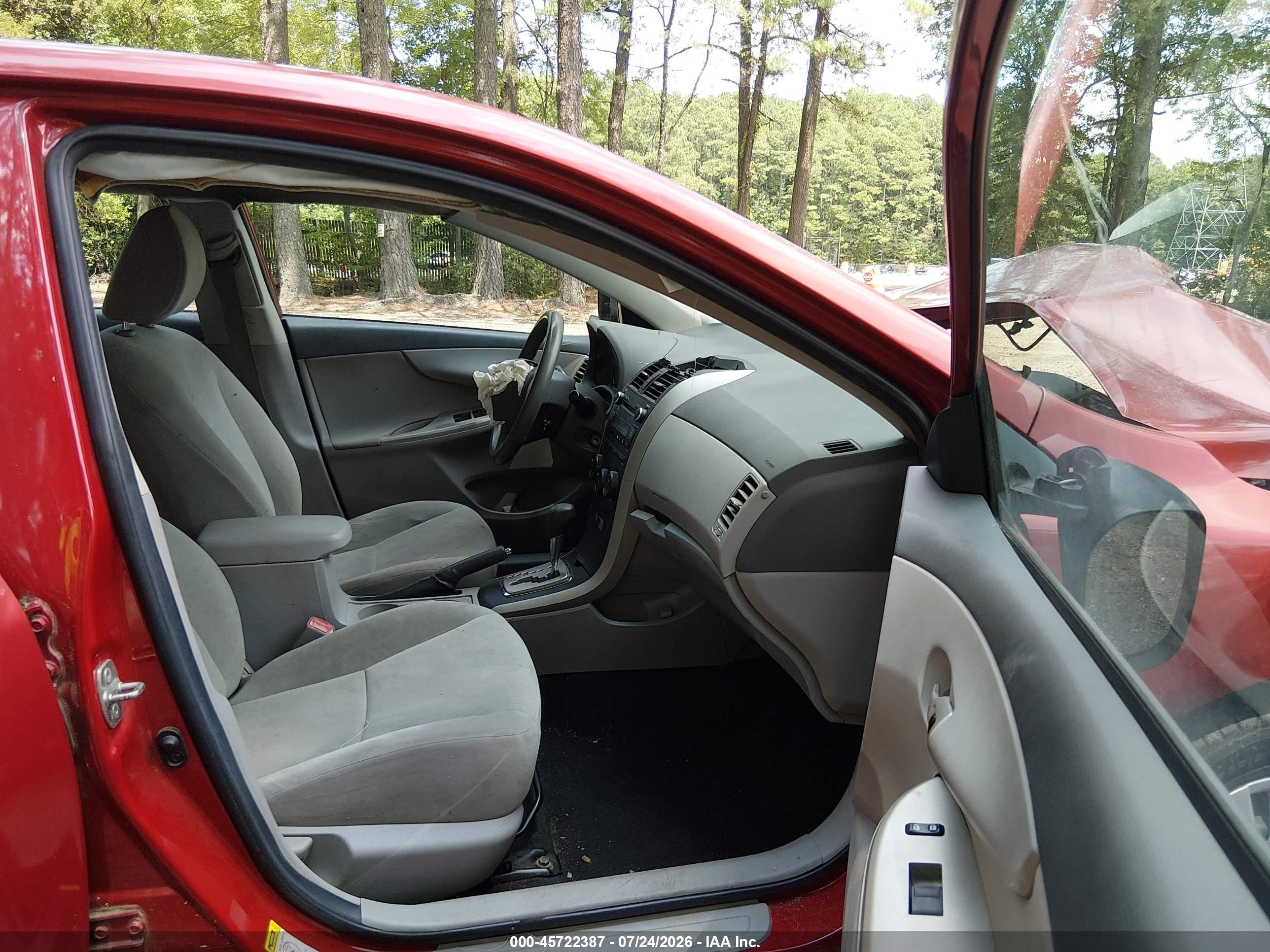 2010 Toyota Corolla Le Red vin: 1NXBU4EE8AZ327678