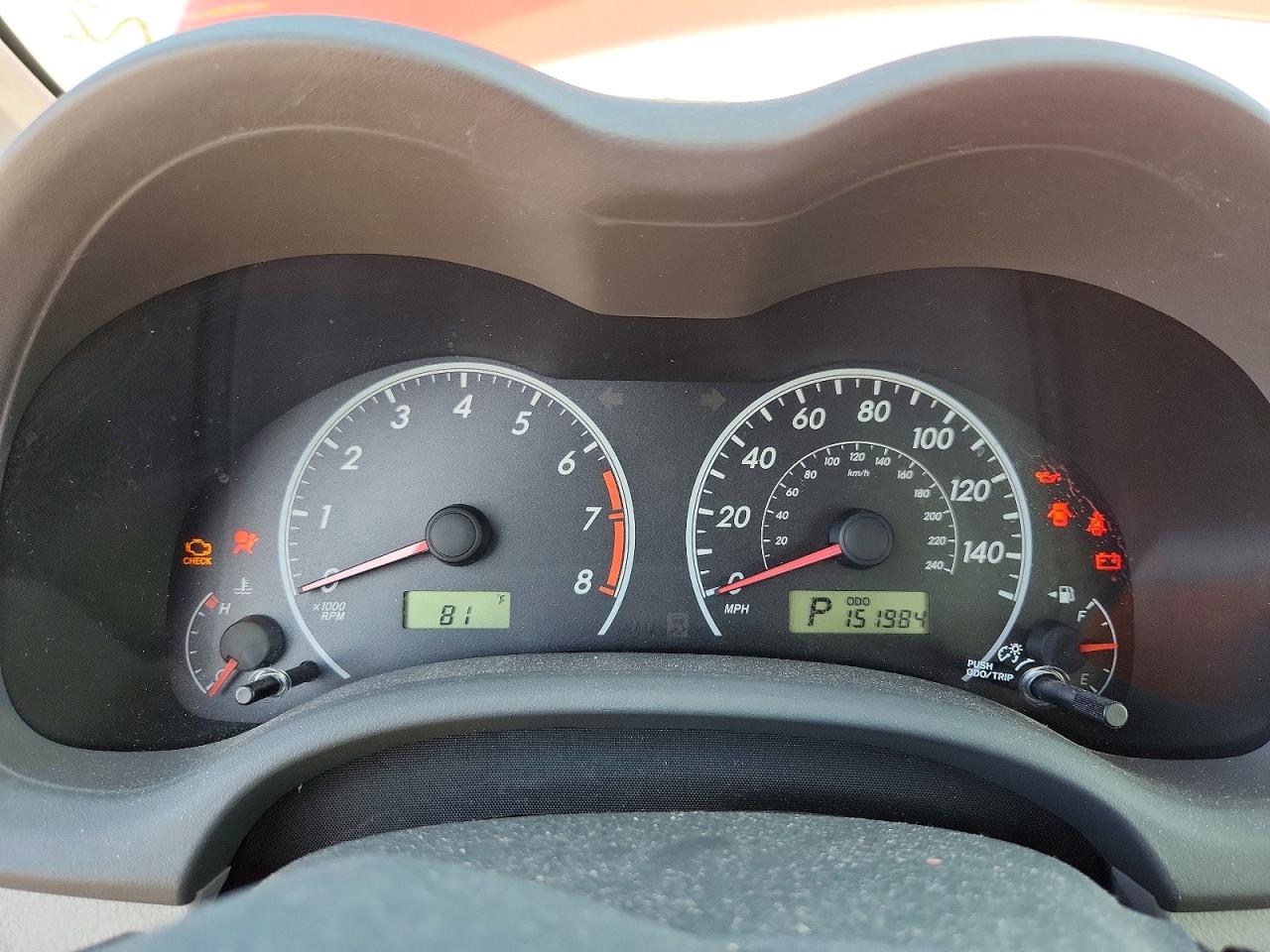 2010 Toyota Corolla Le Red vin: 1NXBU4EE8AZ356114