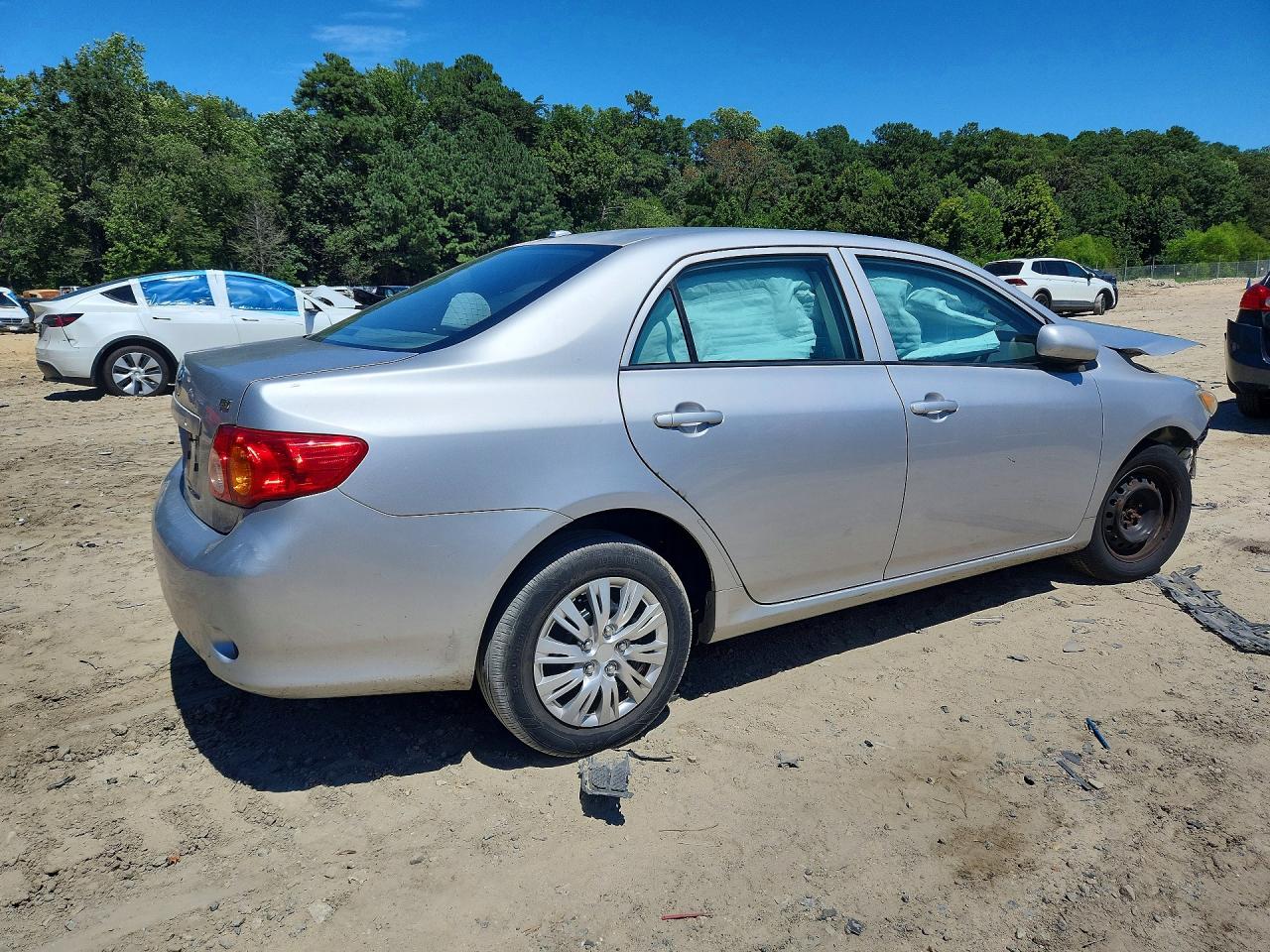 2010 Toyota Corolla Le Silver vin: 1NXBU4EE8AZ359448