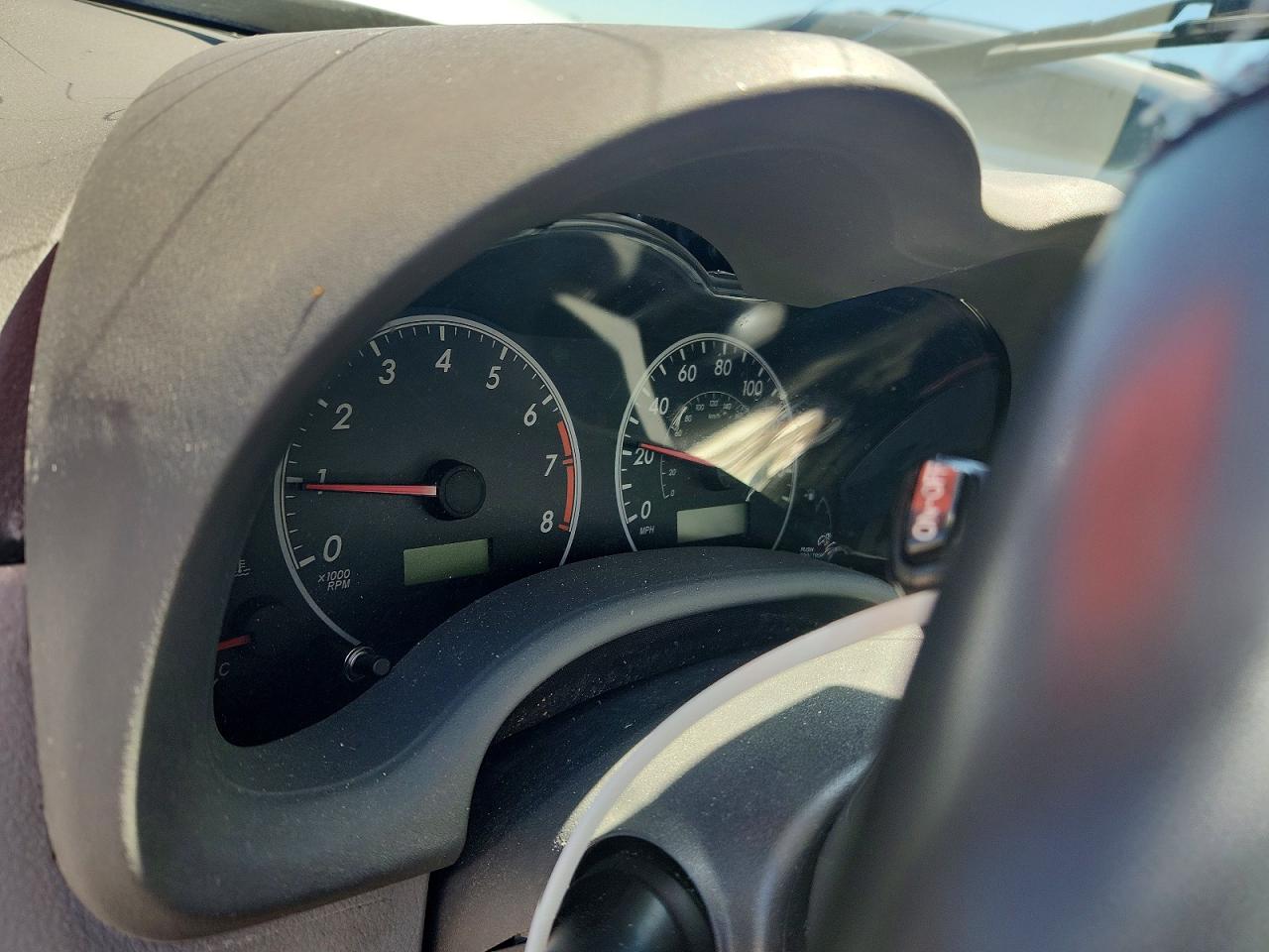 2010 Toyota Corolla Le Silver vin: 1NXBU4EE8AZ359448