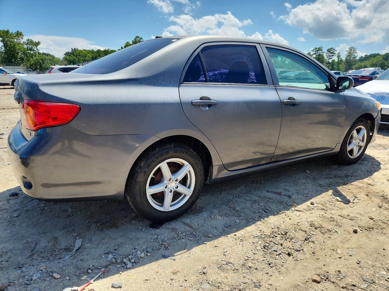 2010 Toyota Corolla Le Gray vin: 1NXBU4EE8AZ371275