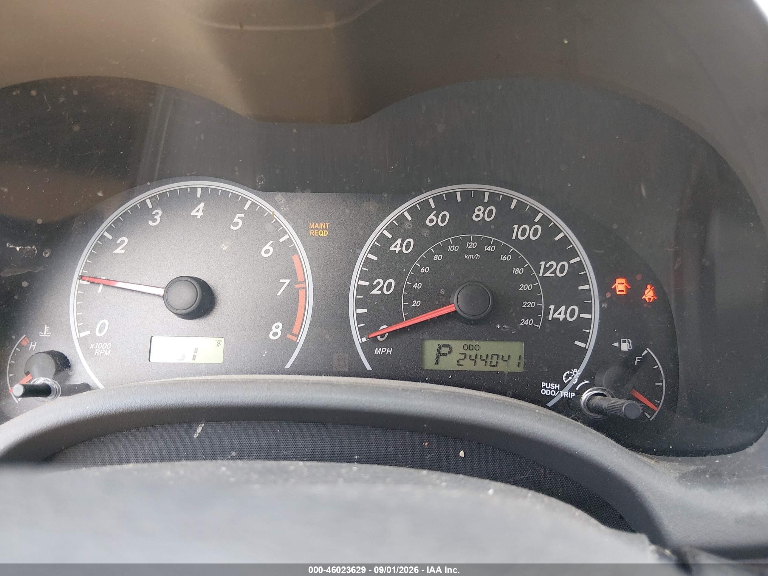 2010 Toyota Corolla Le Red vin: 1NXBU4EE8AZ375987