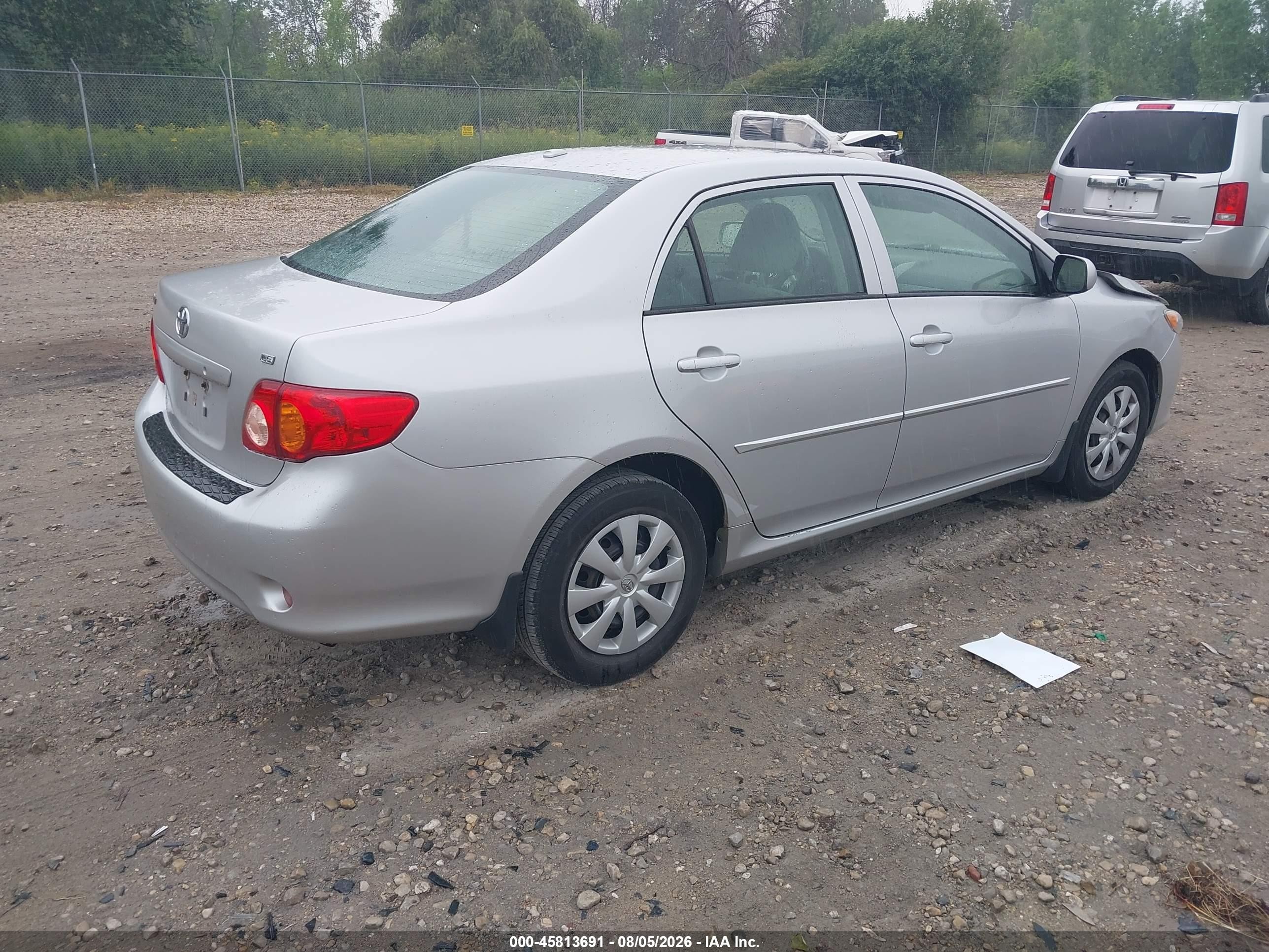 2010 Toyota Corolla Le Серебряный vin: 1NXBU4EE9AZ172803