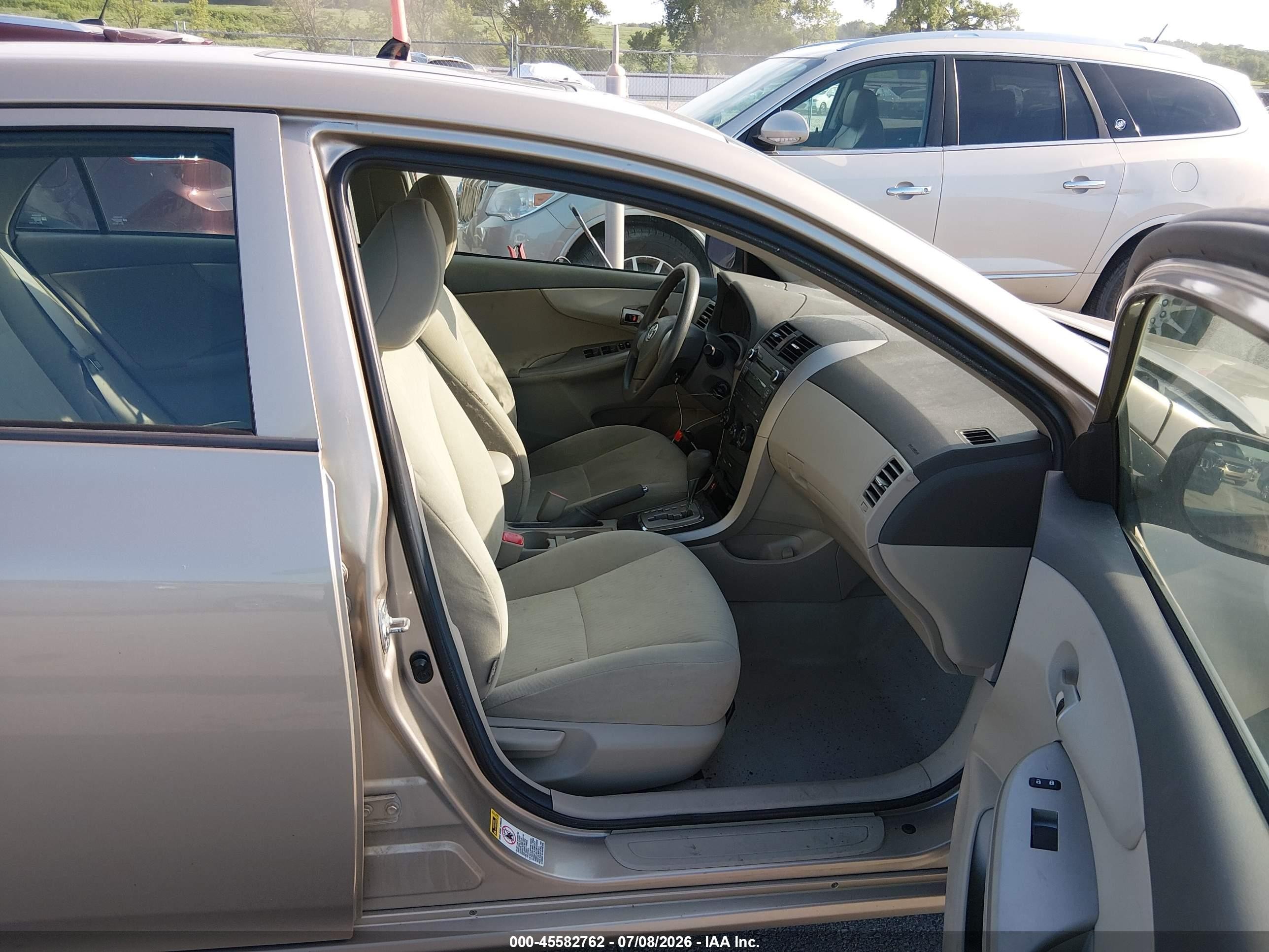 2010 Toyota Corolla Le Gold vin: 1NXBU4EE9AZ176382