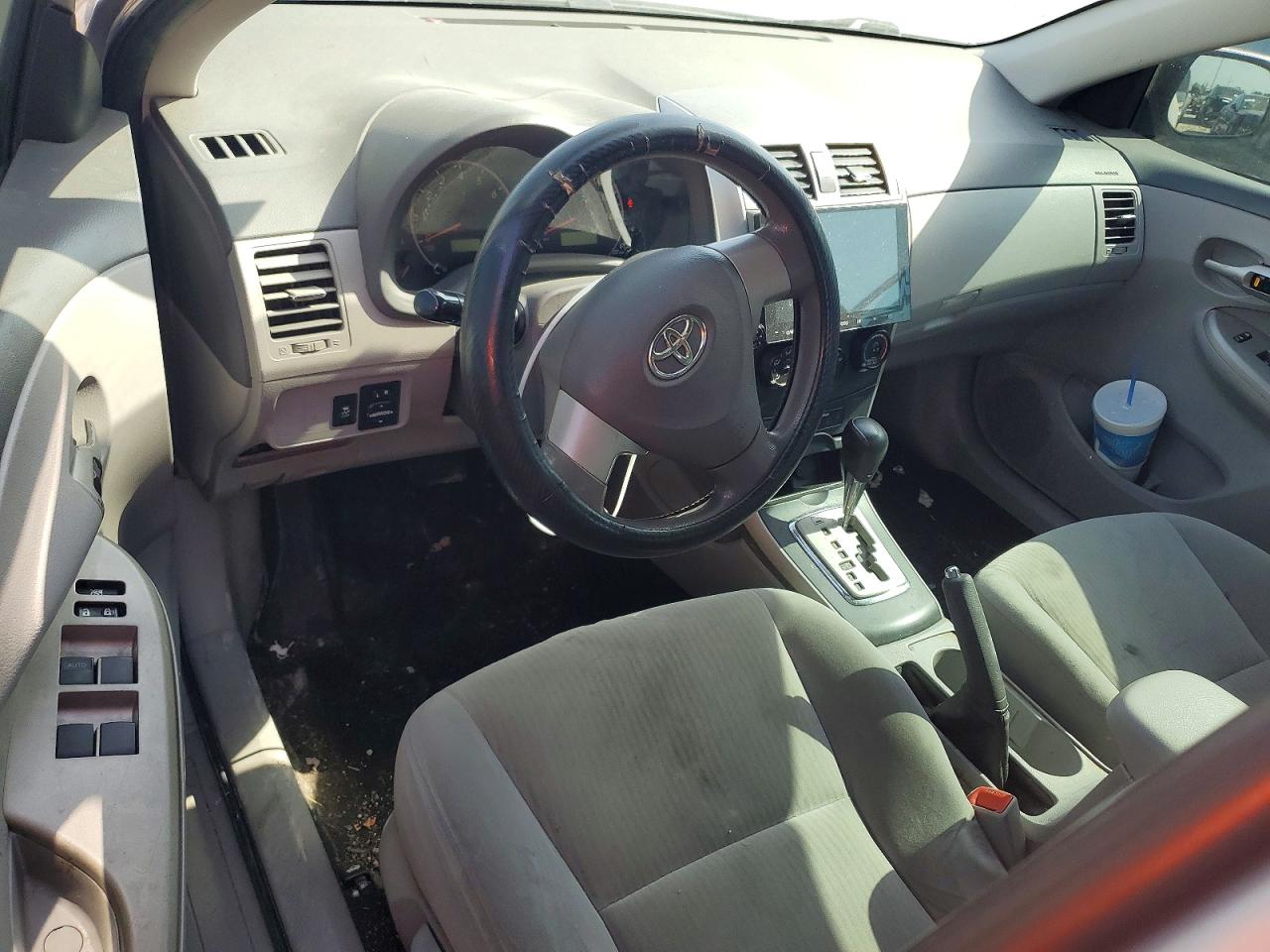 2010 Toyota Corolla Le Серебряный vin: 1NXBU4EE9AZ178181