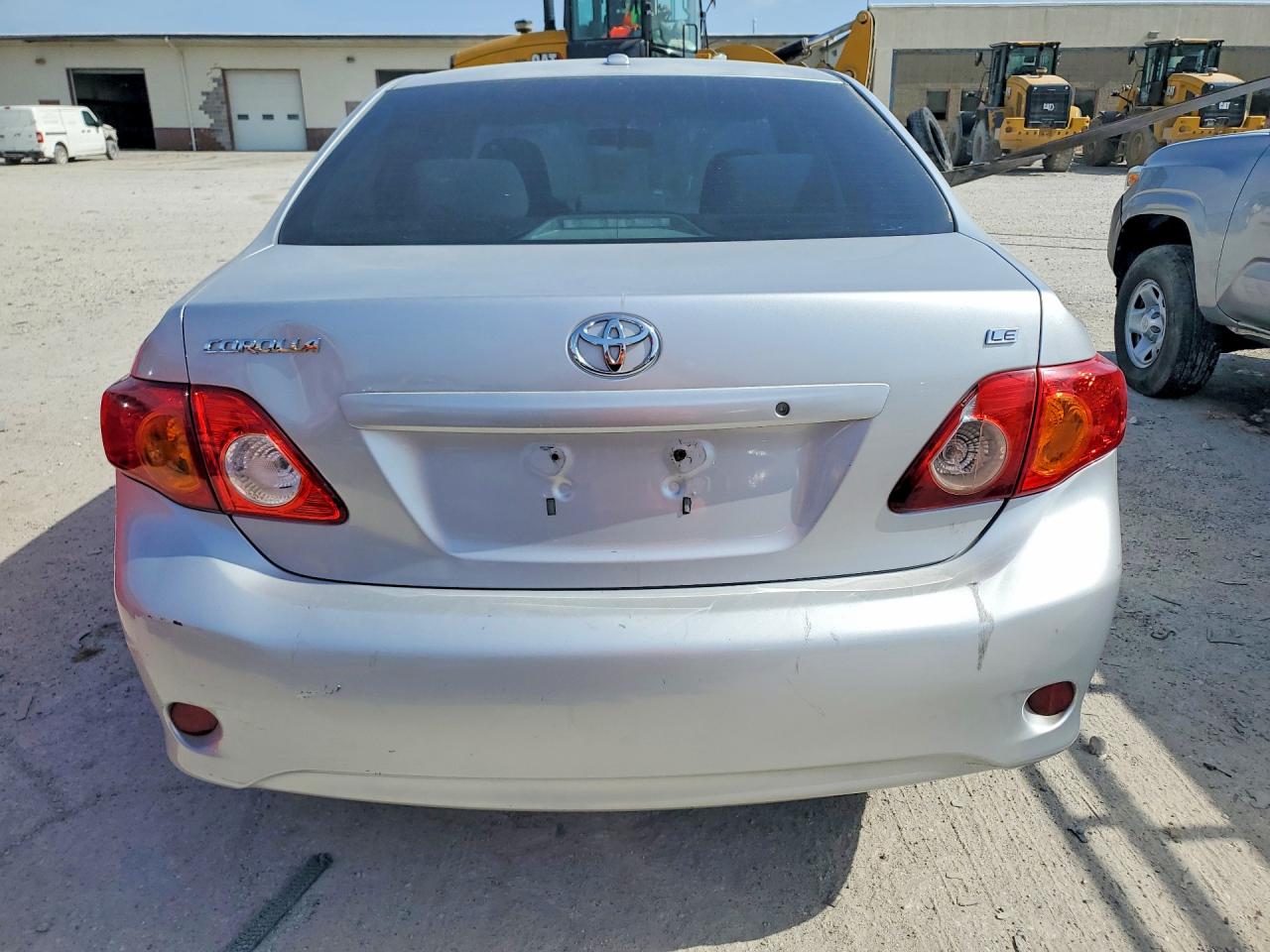 2010 Toyota Corolla Le Серебряный vin: 1NXBU4EE9AZ178181