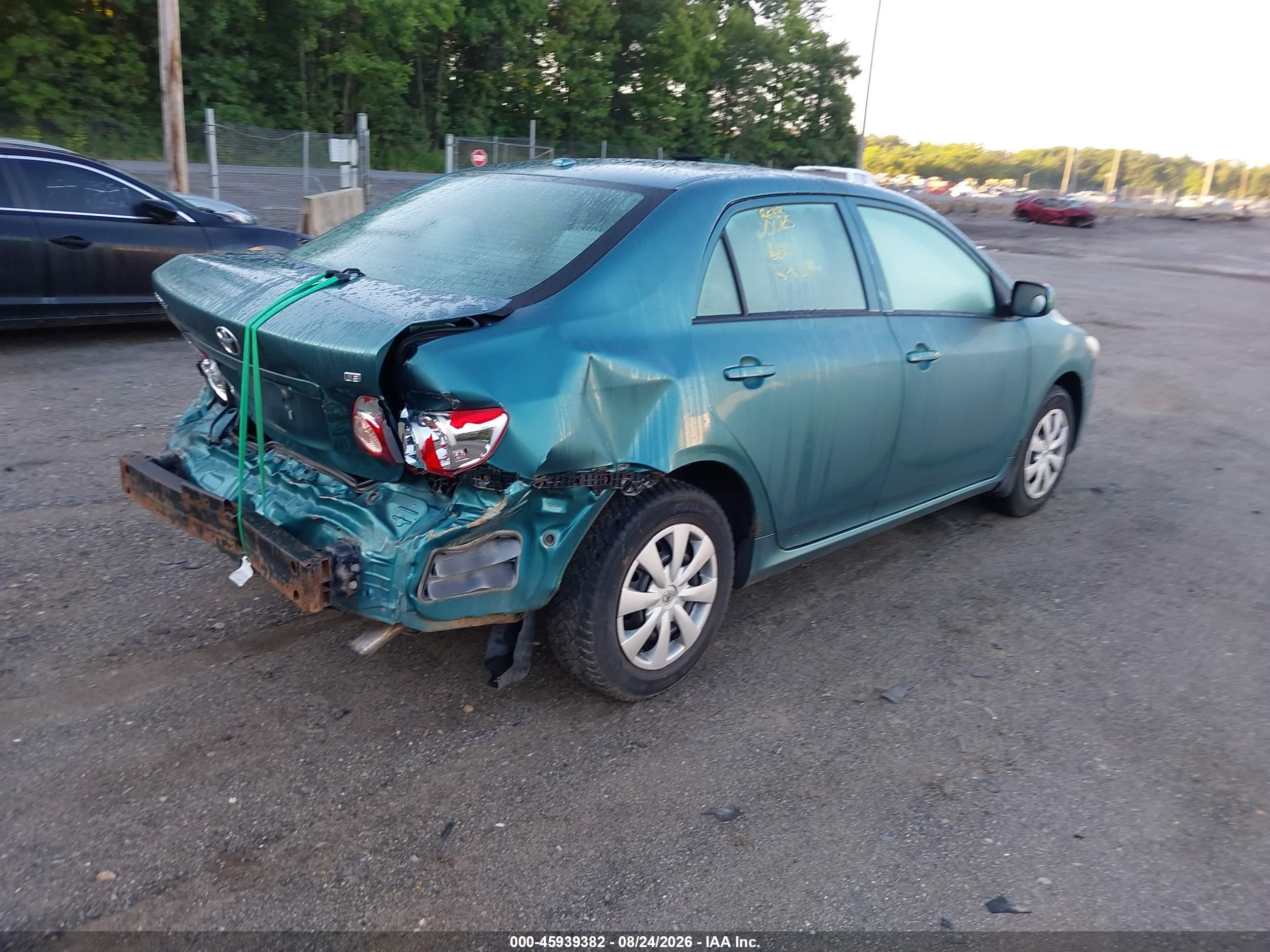 2010 Toyota Corolla Le Green vin: 1NXBU4EE9AZ186510