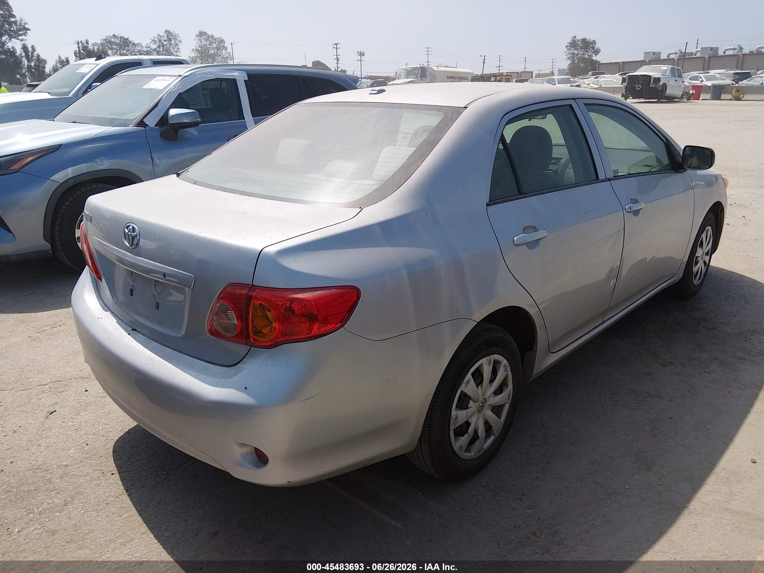 2010 Toyota Corolla   Silver vin: 1NXBU4EE9AZ213723
