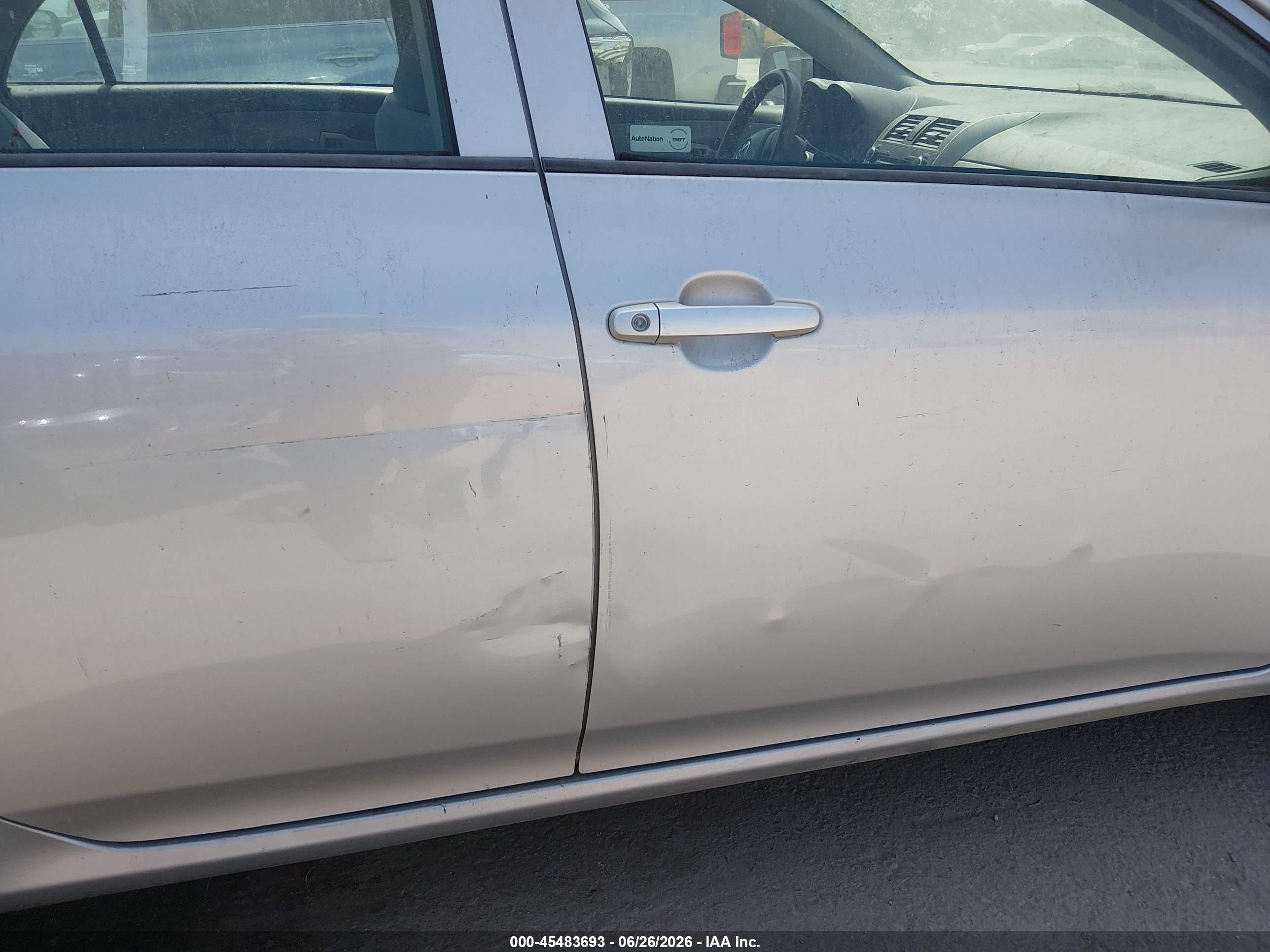 2010 Toyota Corolla   Silver vin: 1NXBU4EE9AZ213723