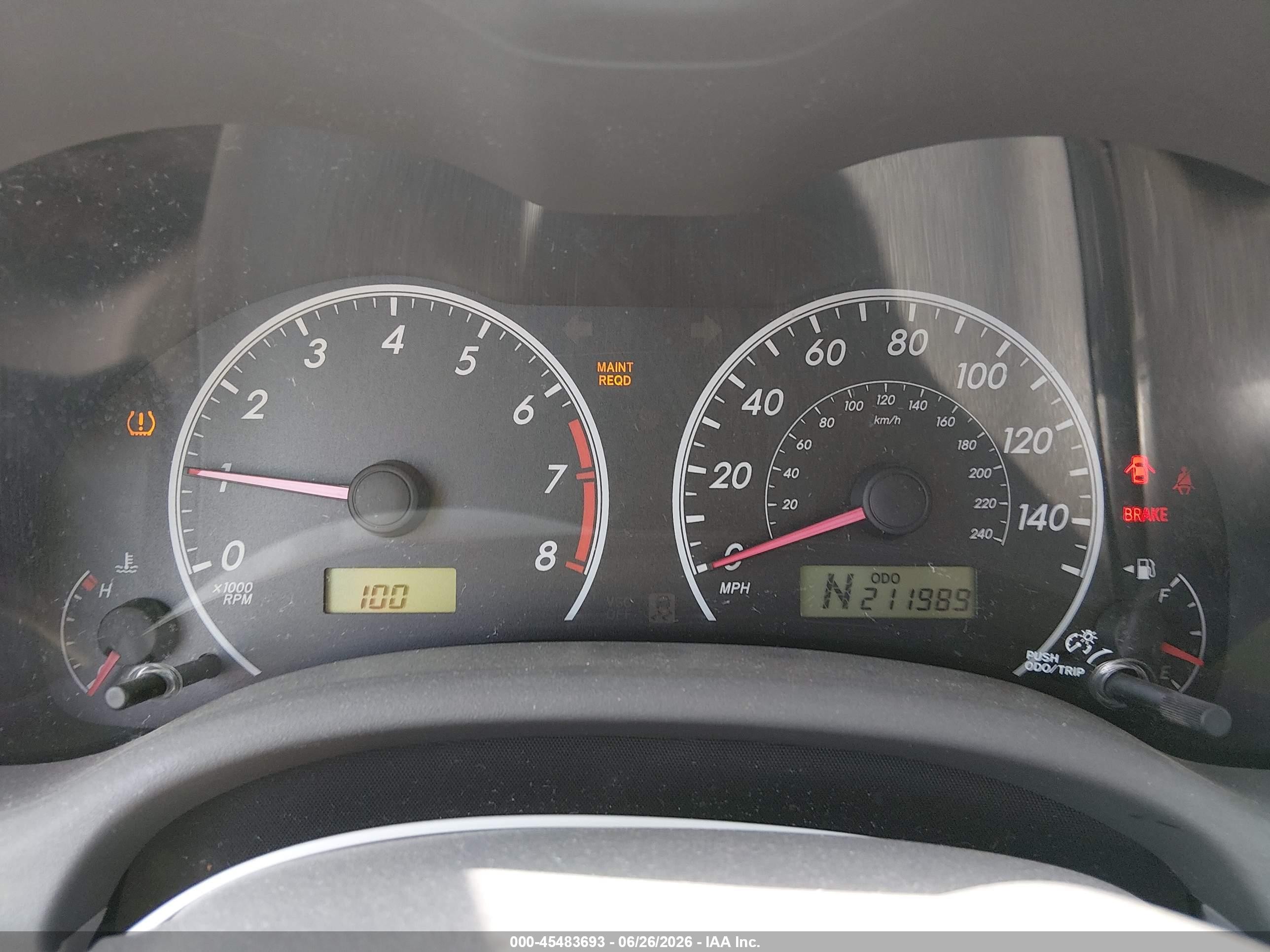 2010 Toyota Corolla   Silver vin: 1NXBU4EE9AZ213723