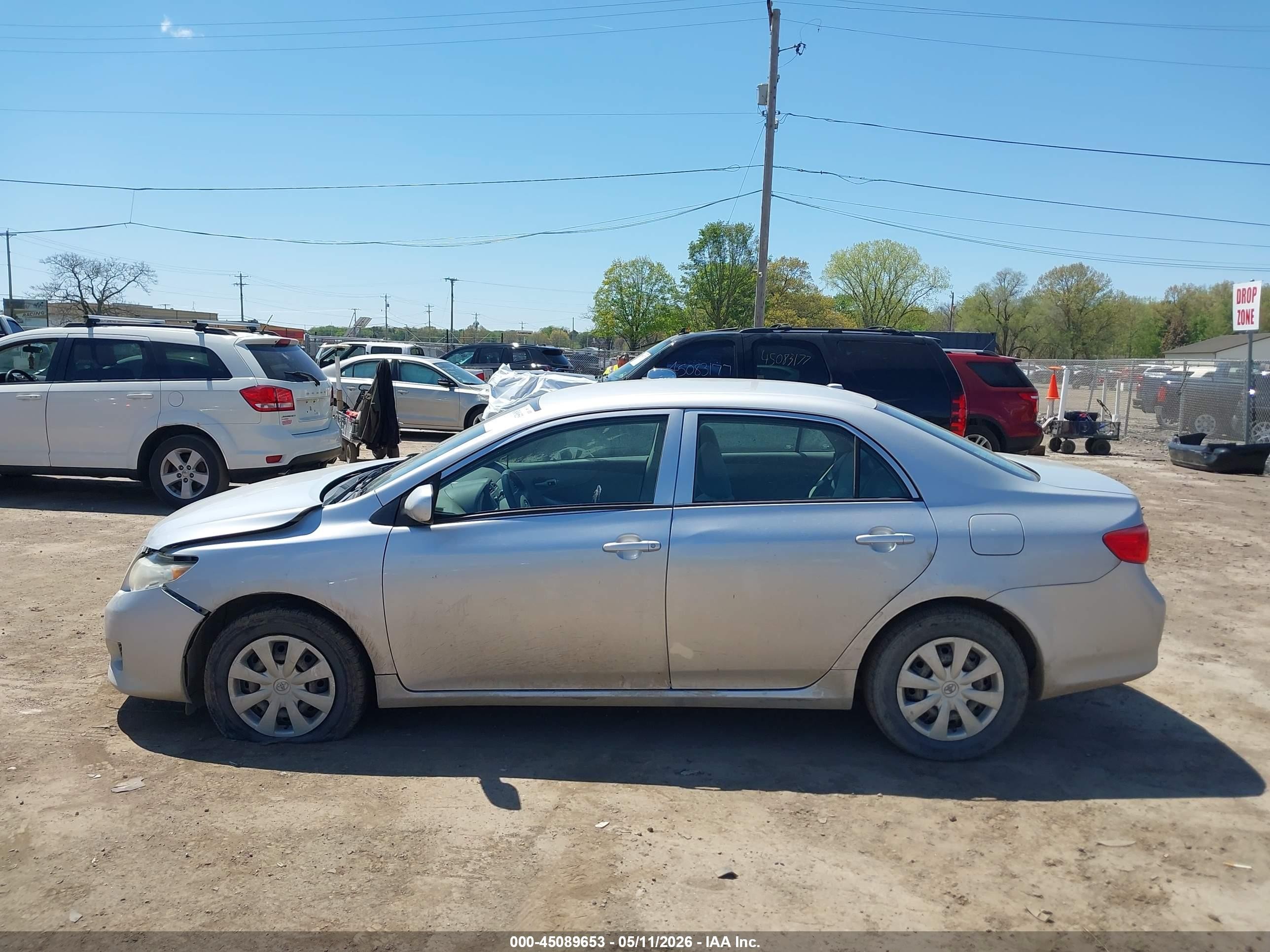 2010 Toyota Corolla Le Silver vin: 1NXBU4EE9AZ218601
