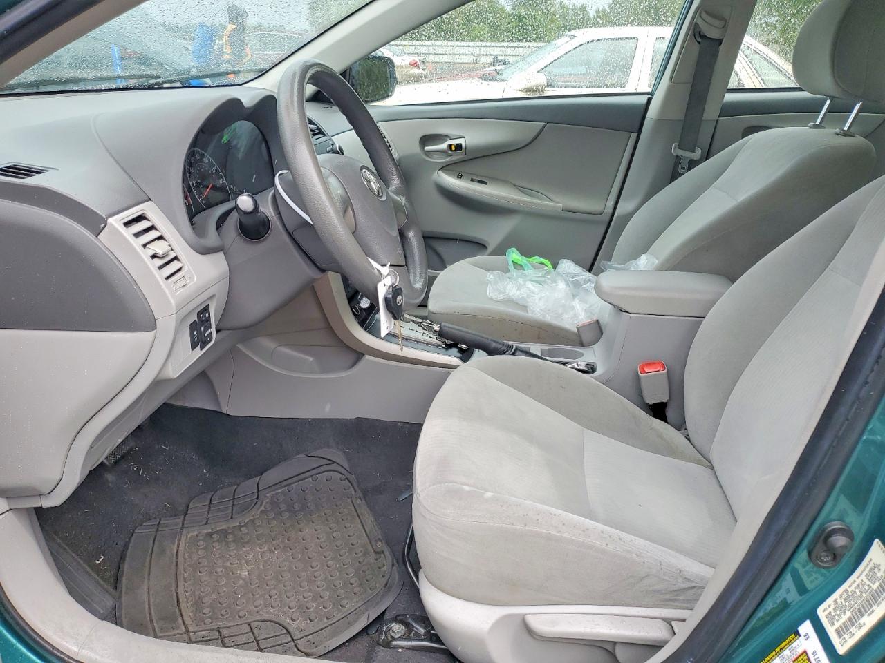 2010 Toyota Corolla Le Green vin: 1NXBU4EE9AZ220865