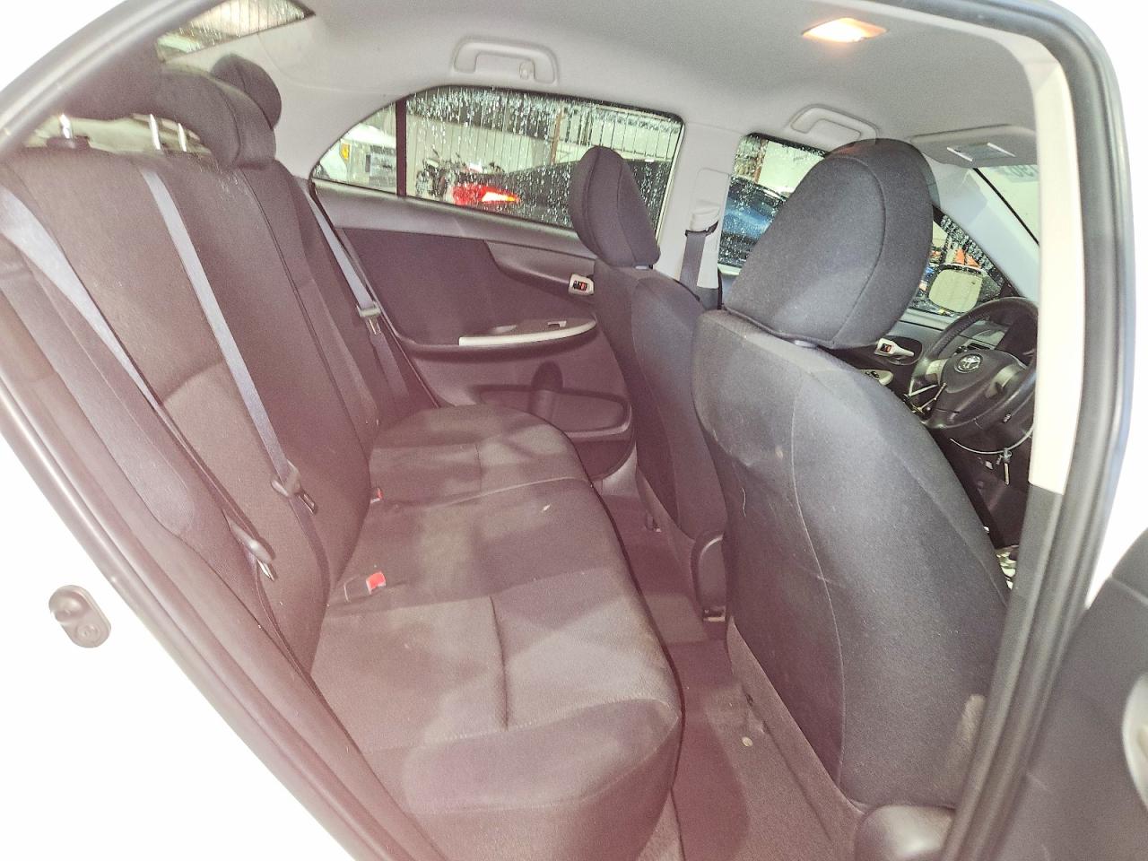 2010 Toyota Corolla S White vin: 1NXBU4EE9AZ222857