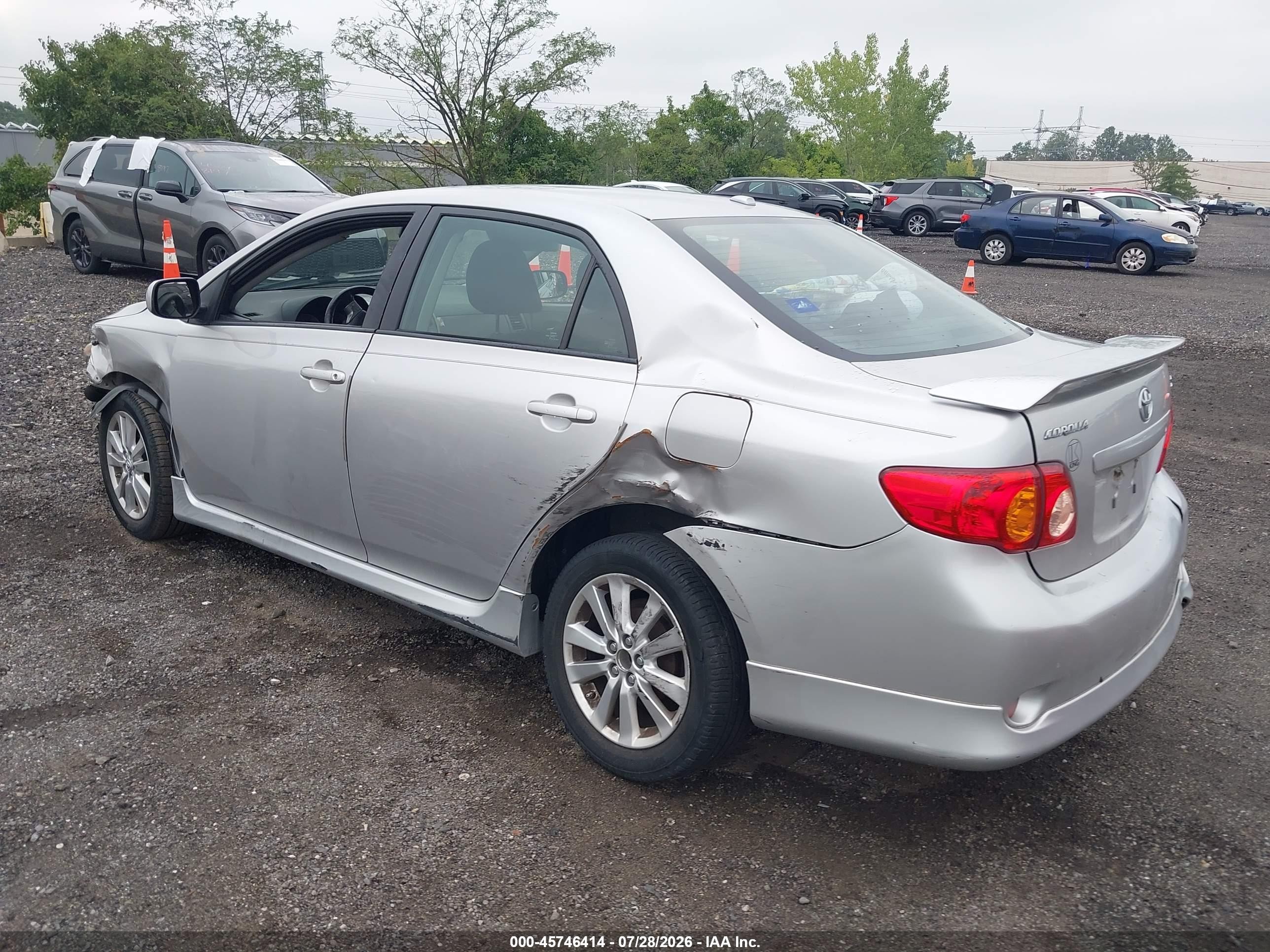 2010 Toyota Corolla S Silver vin: 1NXBU4EE9AZ231946