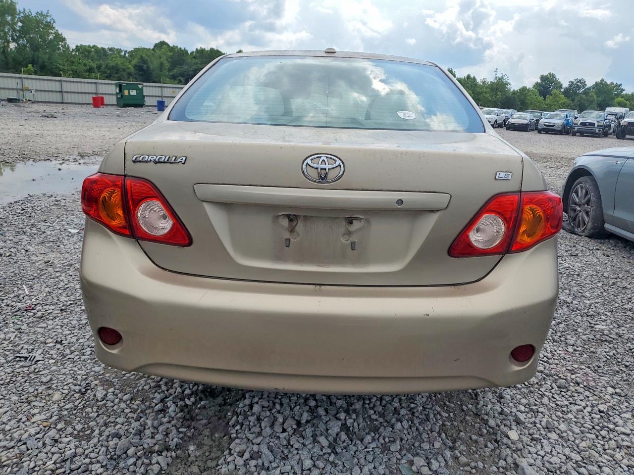 2010 Toyota Corolla Le Cream vin: 1NXBU4EE9AZ235639