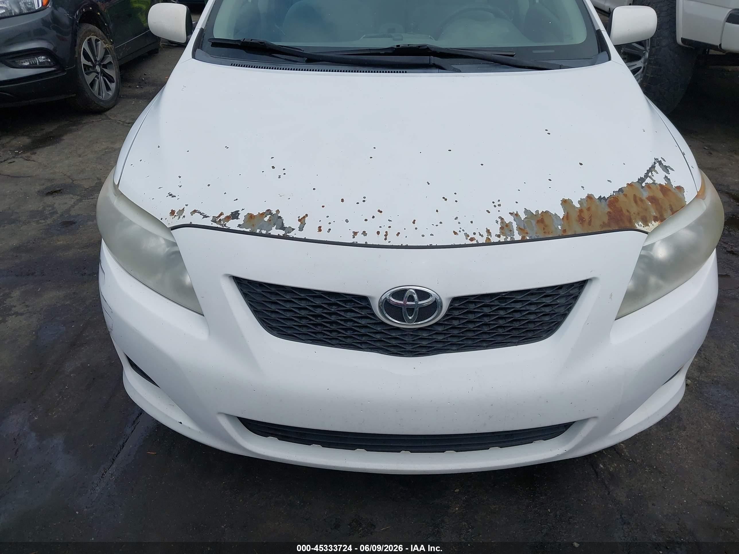 2010 Toyota Corolla Le White vin: 1NXBU4EE9AZ240713