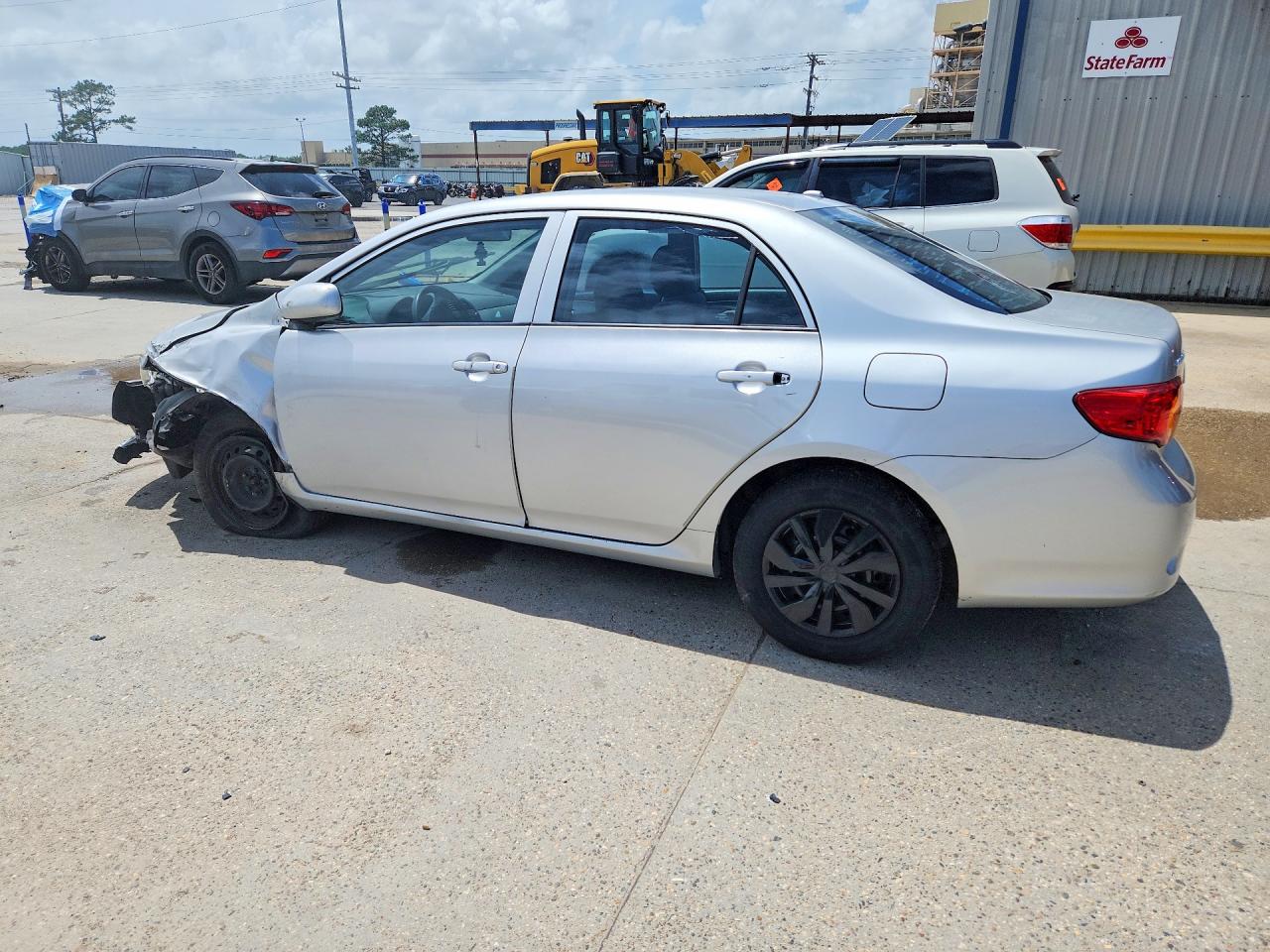 2010 Toyota Corolla Le Silver vin: 1NXBU4EE9AZ262520