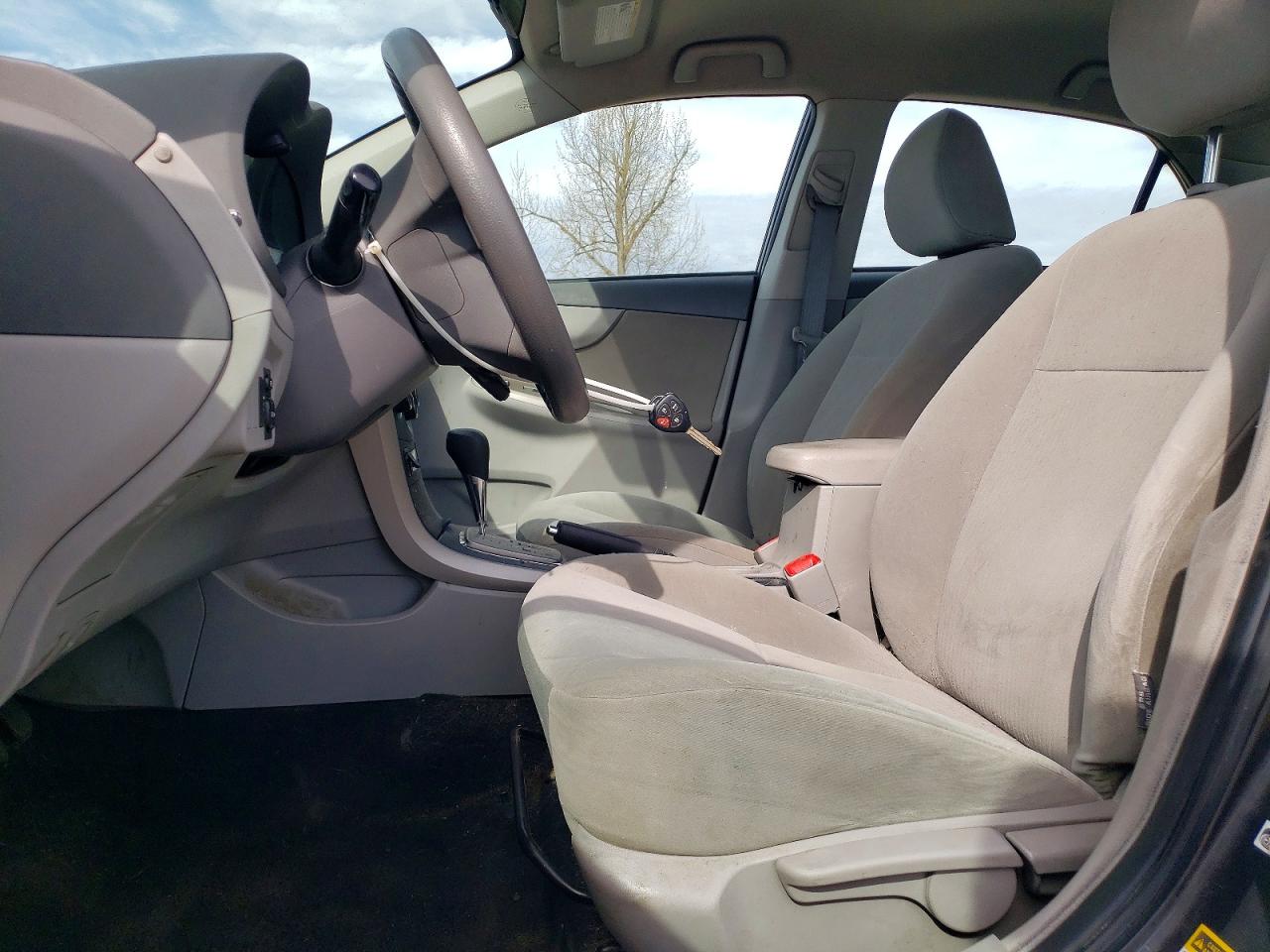 2010 Toyota Corolla Le Gray vin: 1NXBU4EE9AZ282444