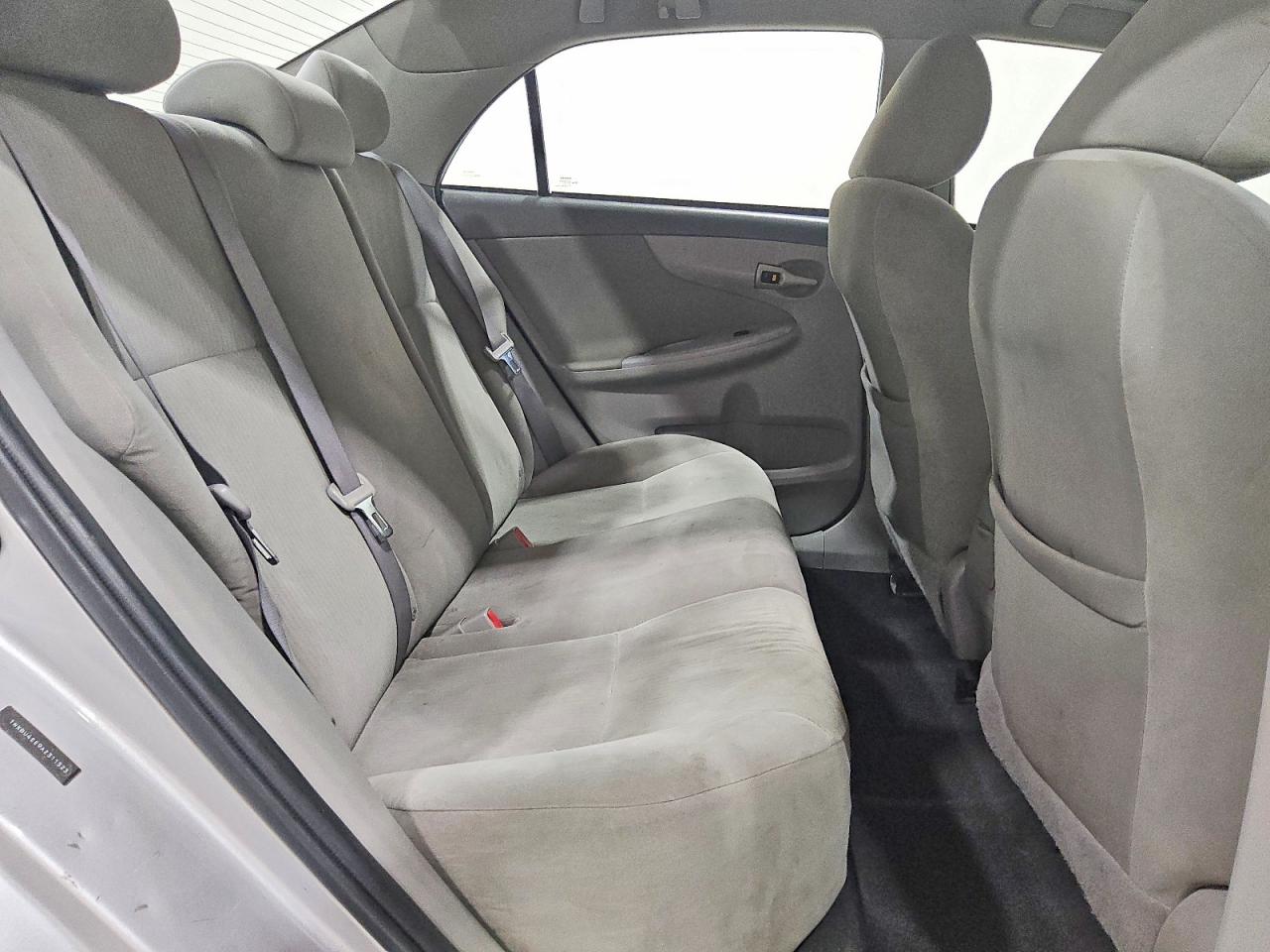 2010 Toyota Corolla Le Серый vin: 1NXBU4EE9AZ311523