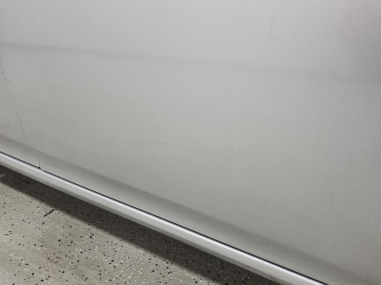 2010 Toyota Corolla Le Серый vin: 1NXBU4EE9AZ311523 Damage: Right Front Door, Heavy Scratch, 1/2 To 1 Inch