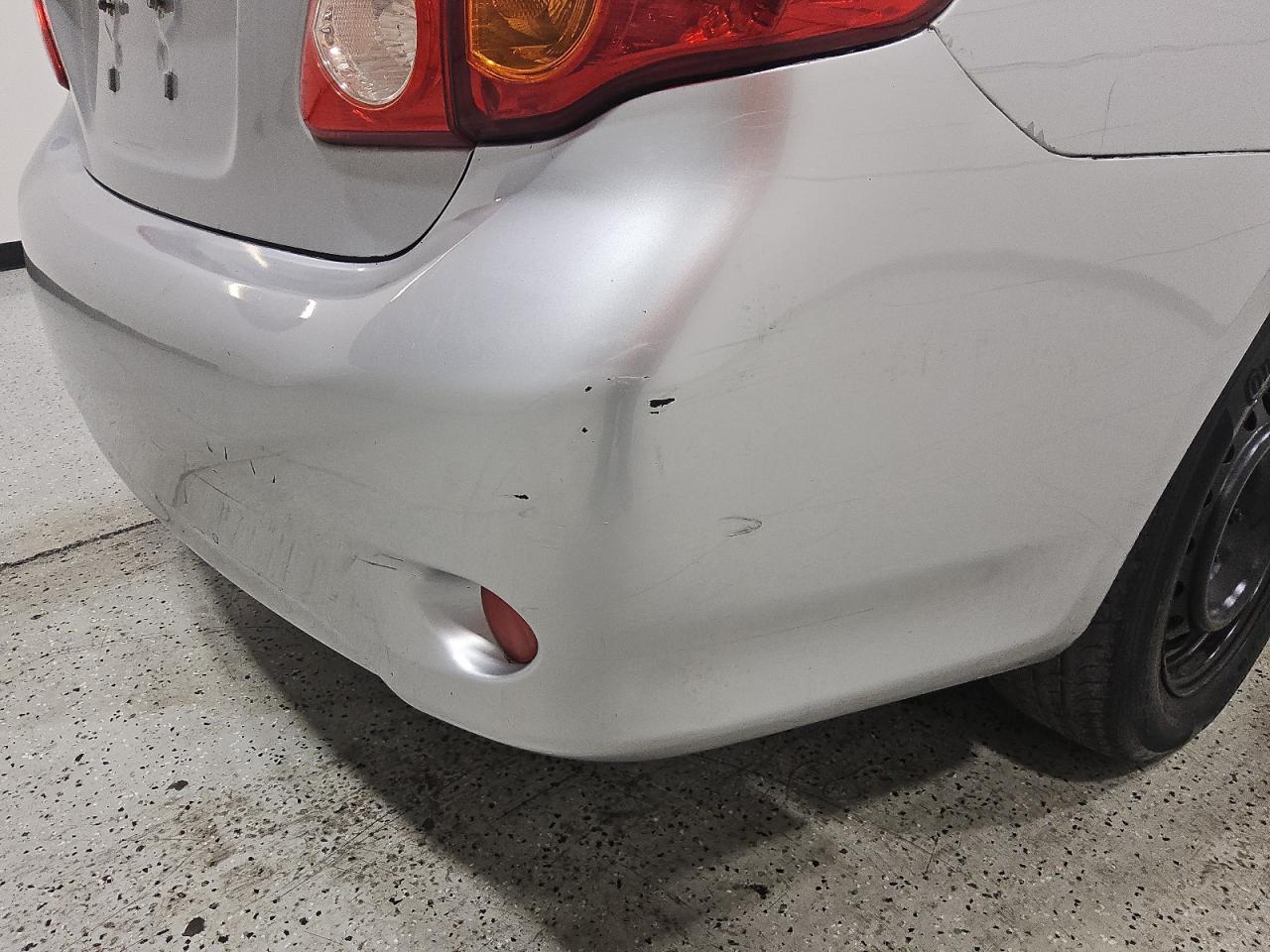 2010 Toyota Corolla Le Серый vin: 1NXBU4EE9AZ311523 Damage: Rear Bumper, Dent(S) W/ Paint Dmg, 1 To 2 Inches