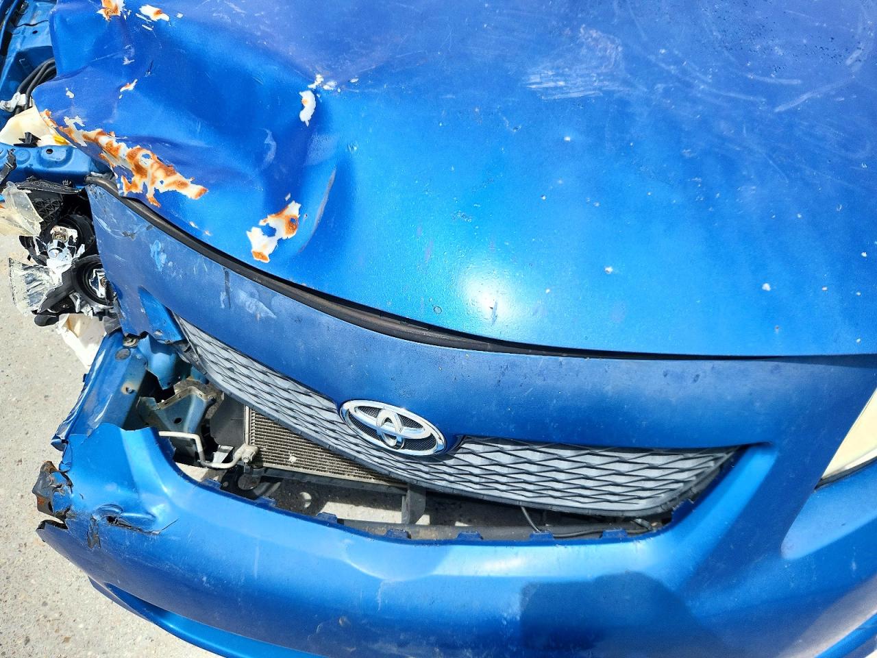 2010 Toyota Corolla Le Blue vin: 1NXBU4EE9AZ323767