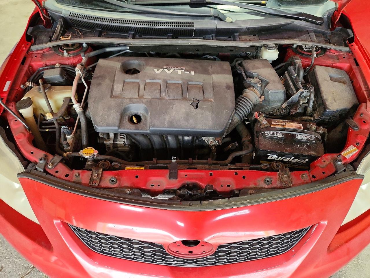2010 Toyota Corolla Le Red vin: 1NXBU4EE9AZ324370