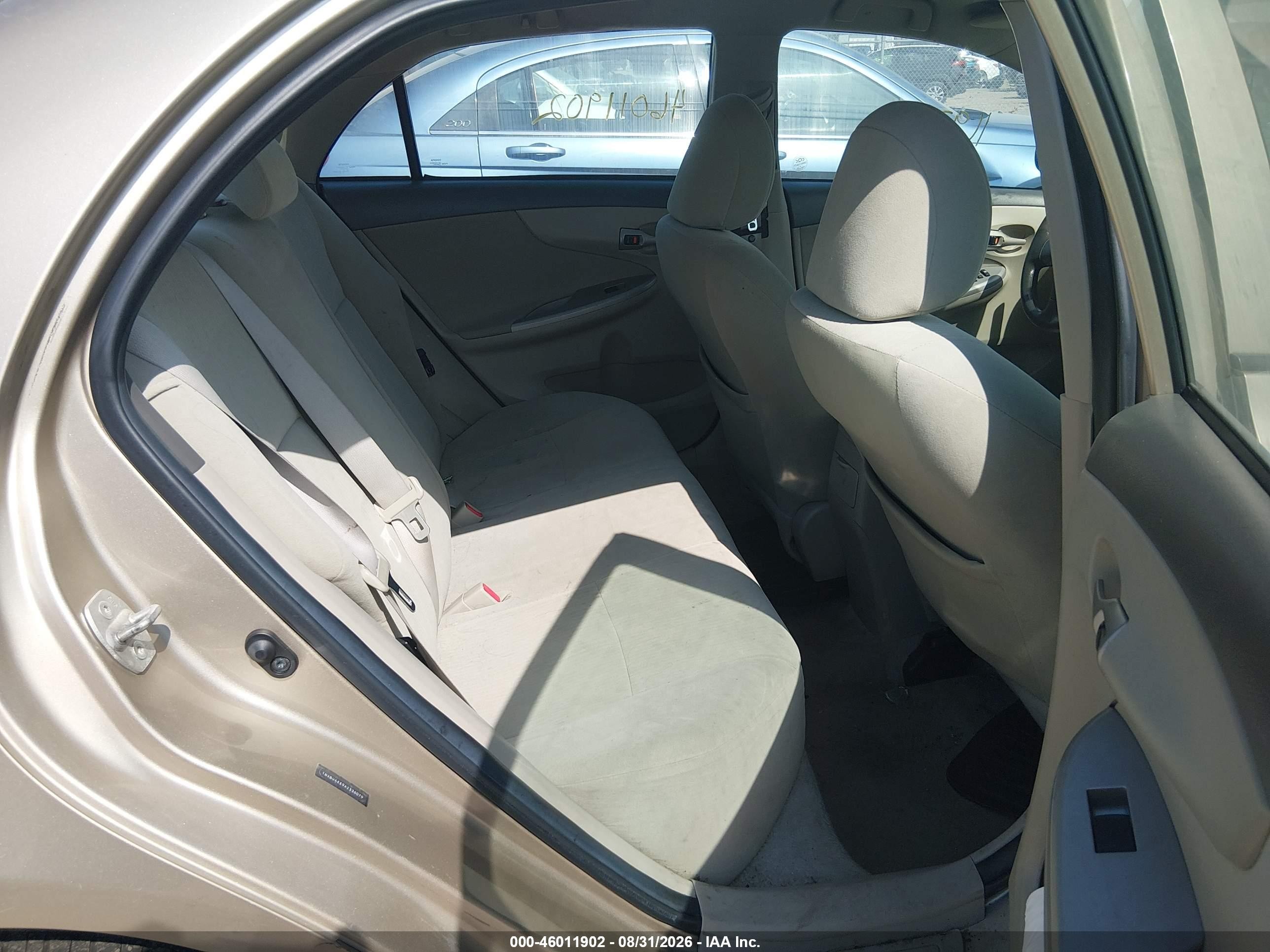 2010 Toyota Corolla Le Gold vin: 1NXBU4EE9AZ336079