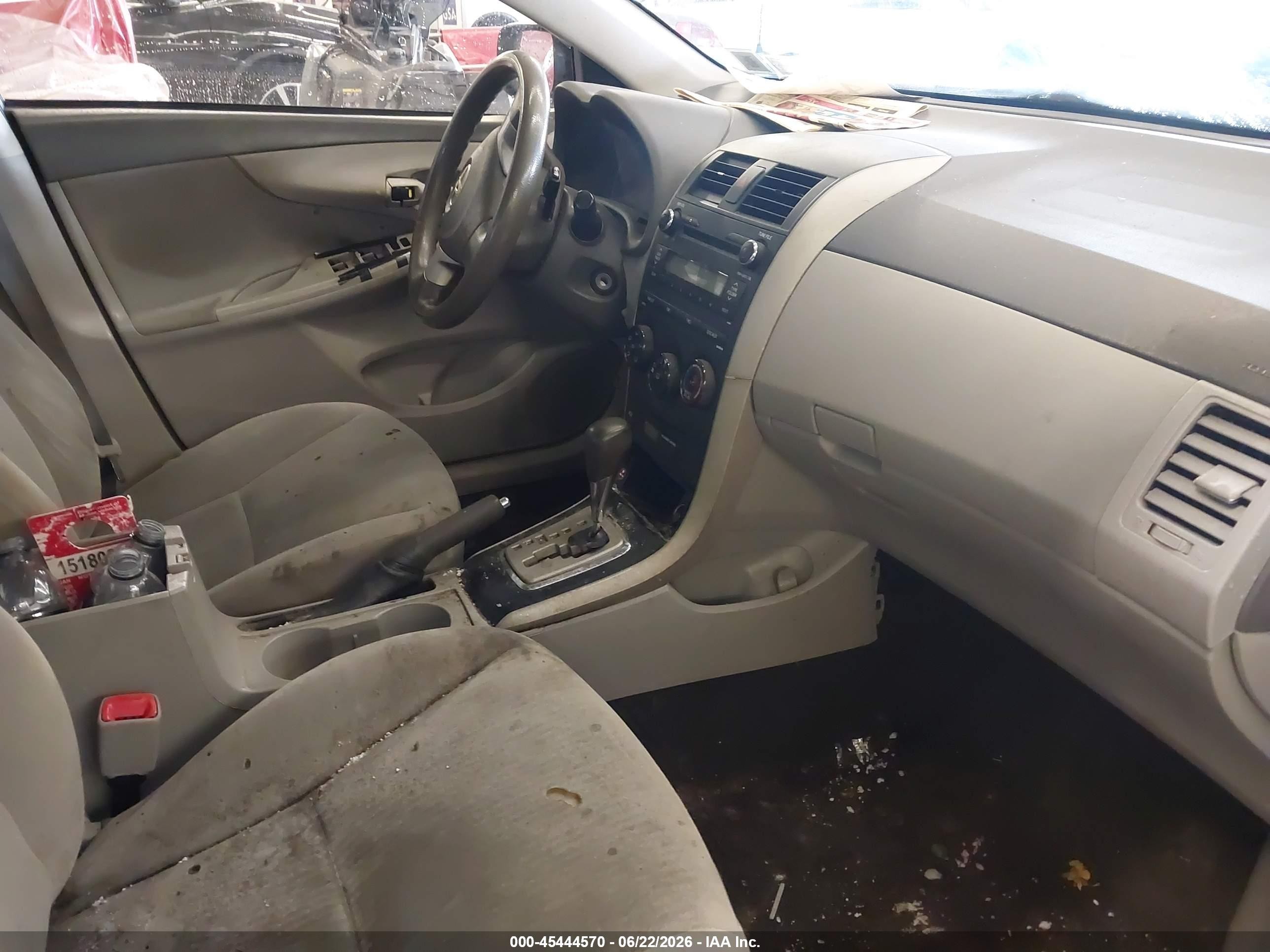 2010 Toyota Corolla Le Серебряный vin: 1NXBU4EE9AZ366408