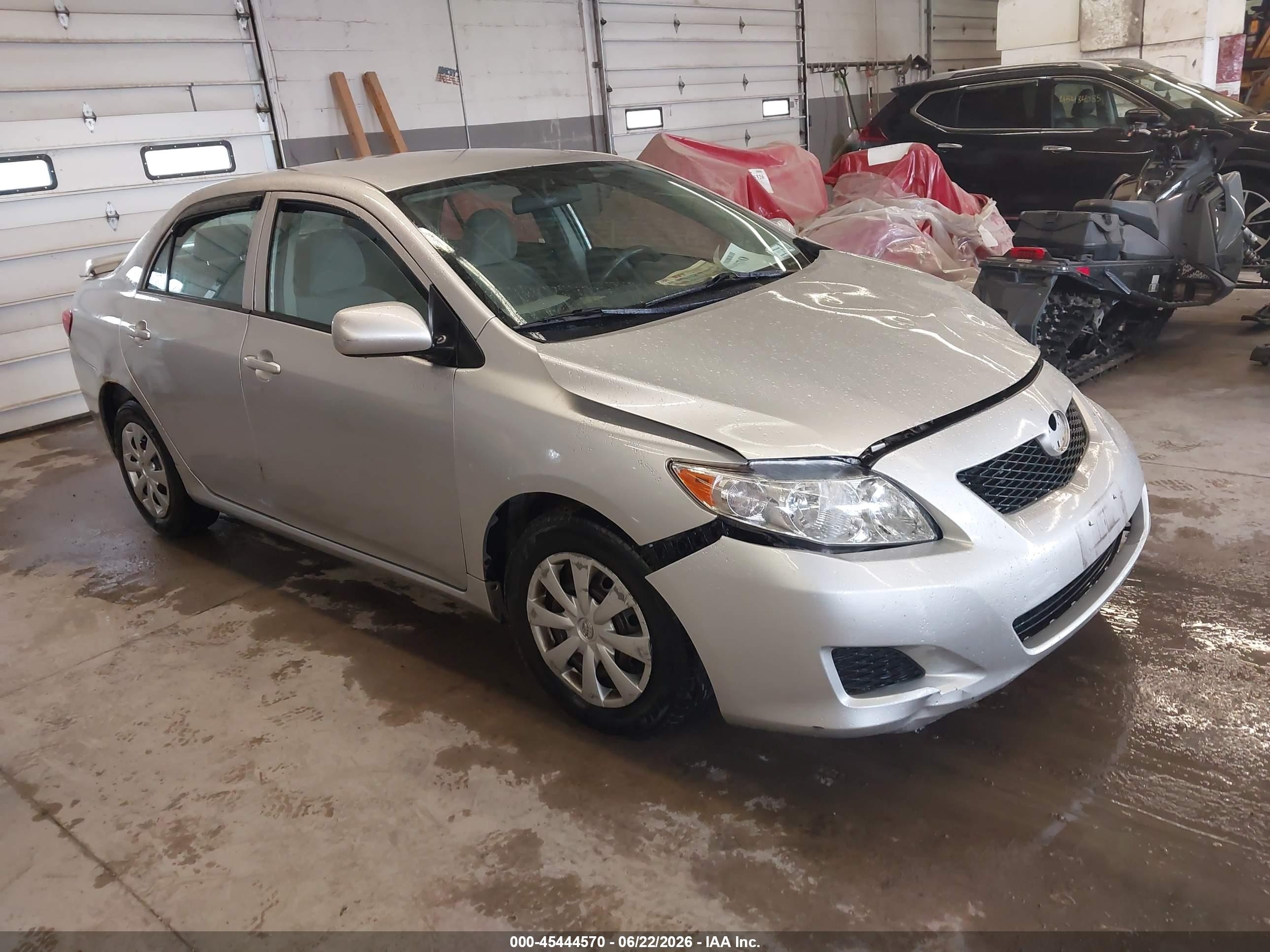 2010 Toyota Corolla Le Серебряный vin: 1NXBU4EE9AZ366408