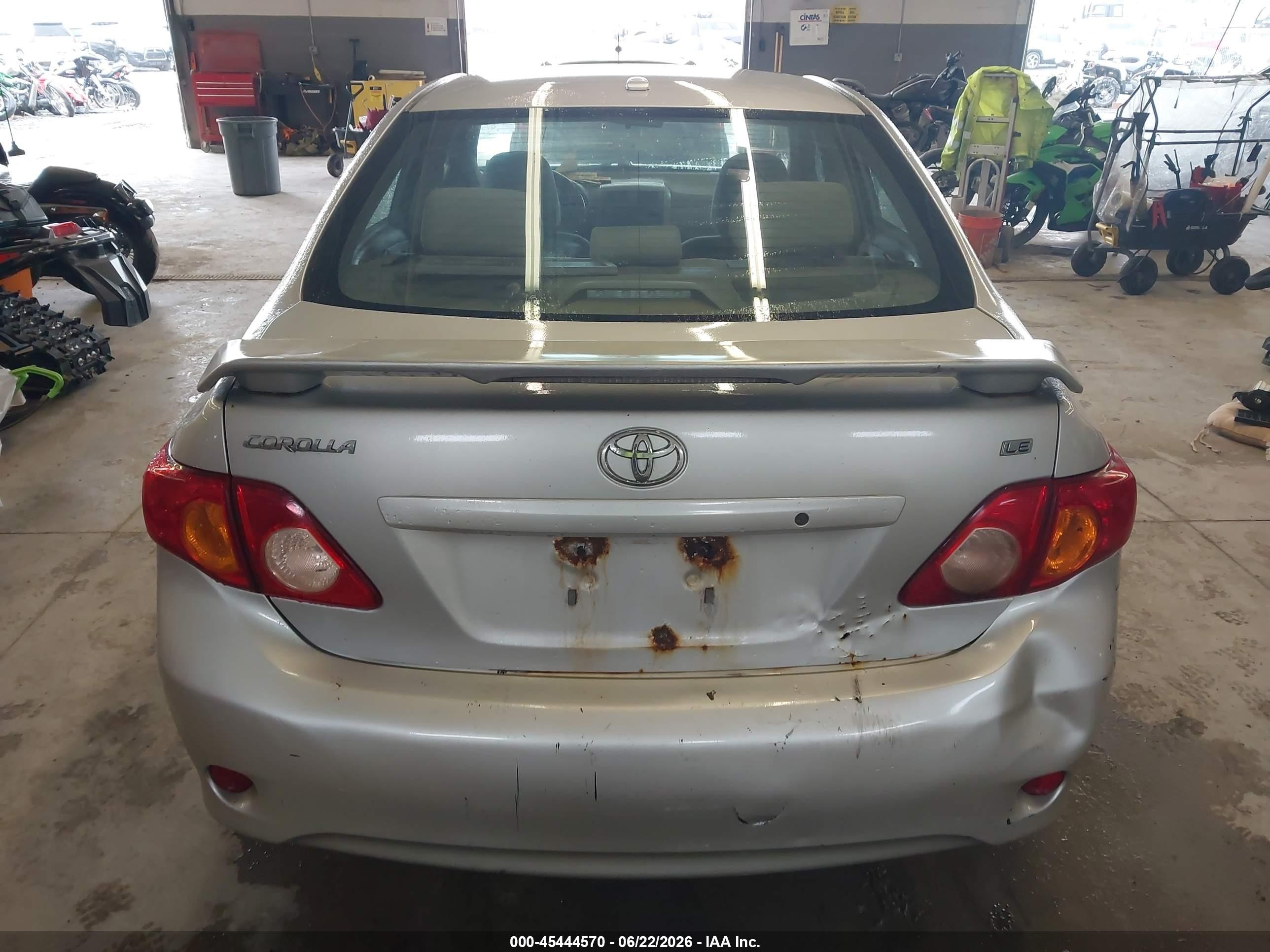 2010 Toyota Corolla Le Серебряный vin: 1NXBU4EE9AZ366408