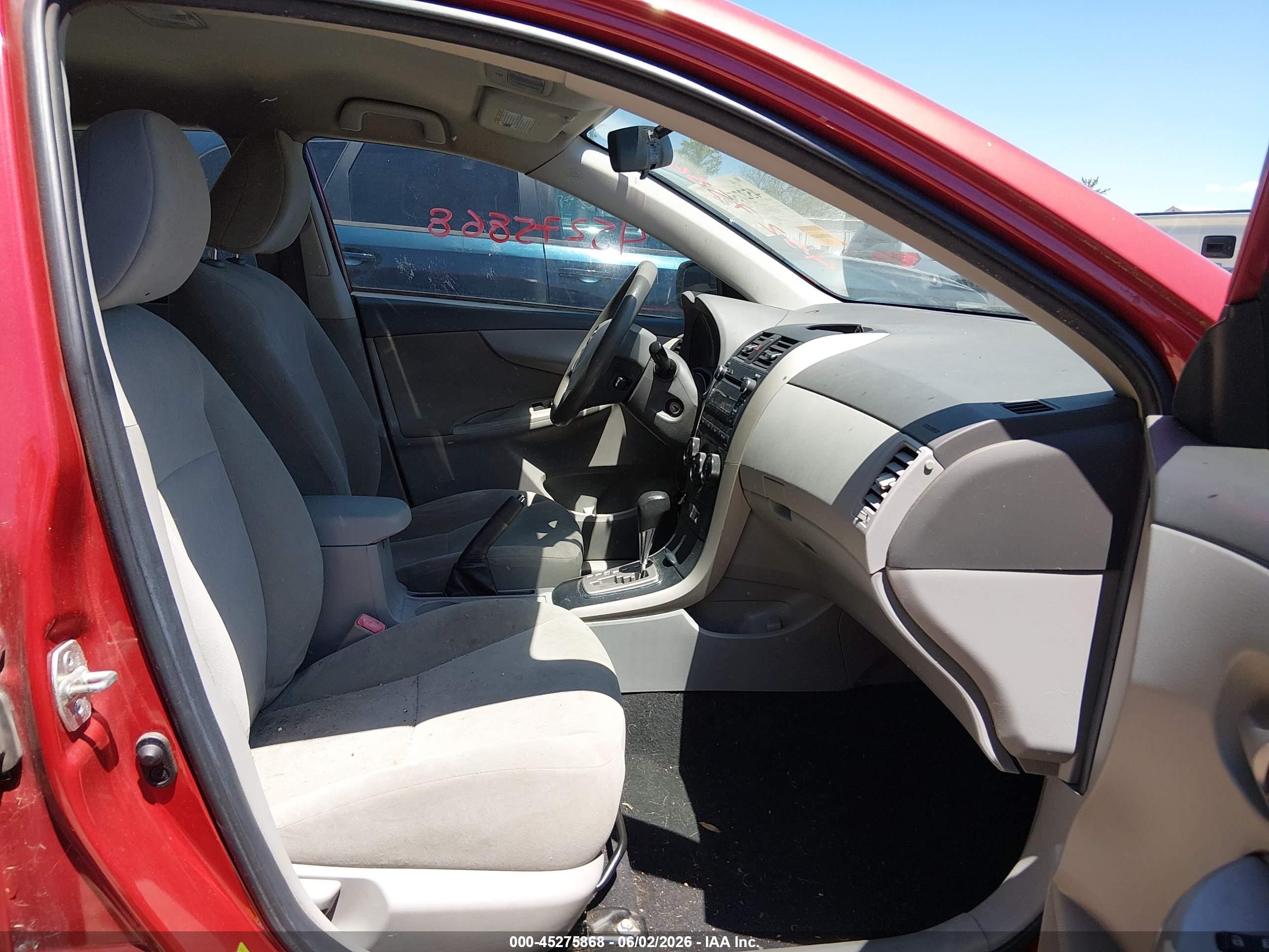 2010 Toyota Corolla Le Red vin: 1NXBU4EE9AZ373603