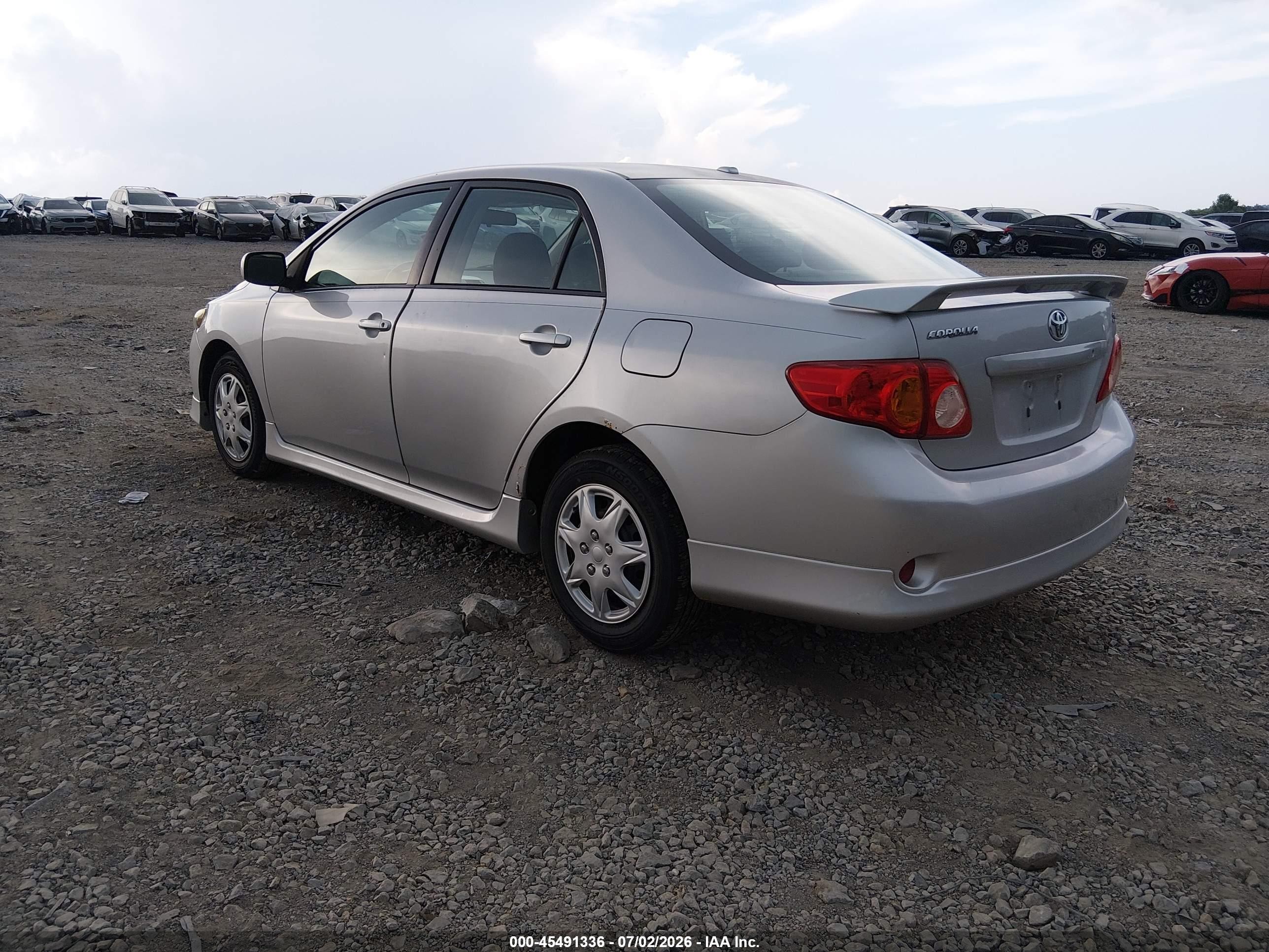 2010 Toyota Corolla S Silver vin: 1NXBU4EE9AZ381393