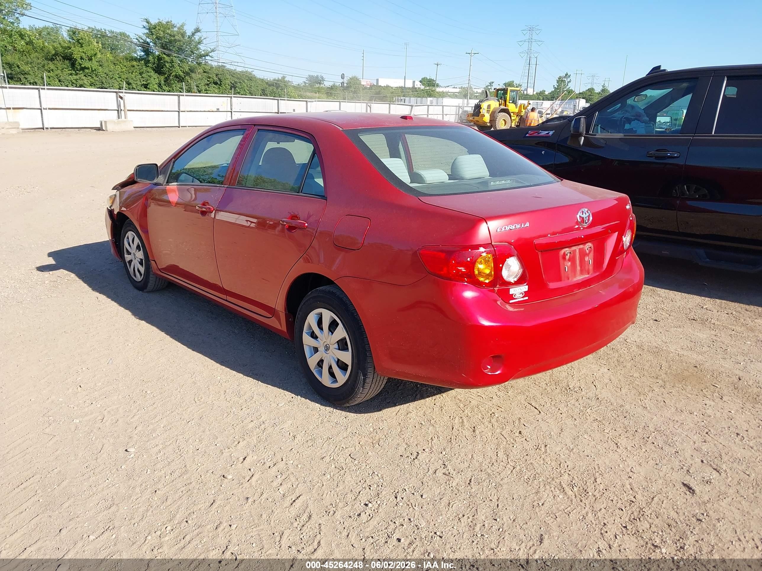 2010 Toyota Corolla Le Red vin: 1NXBU4EE9AZ384780
