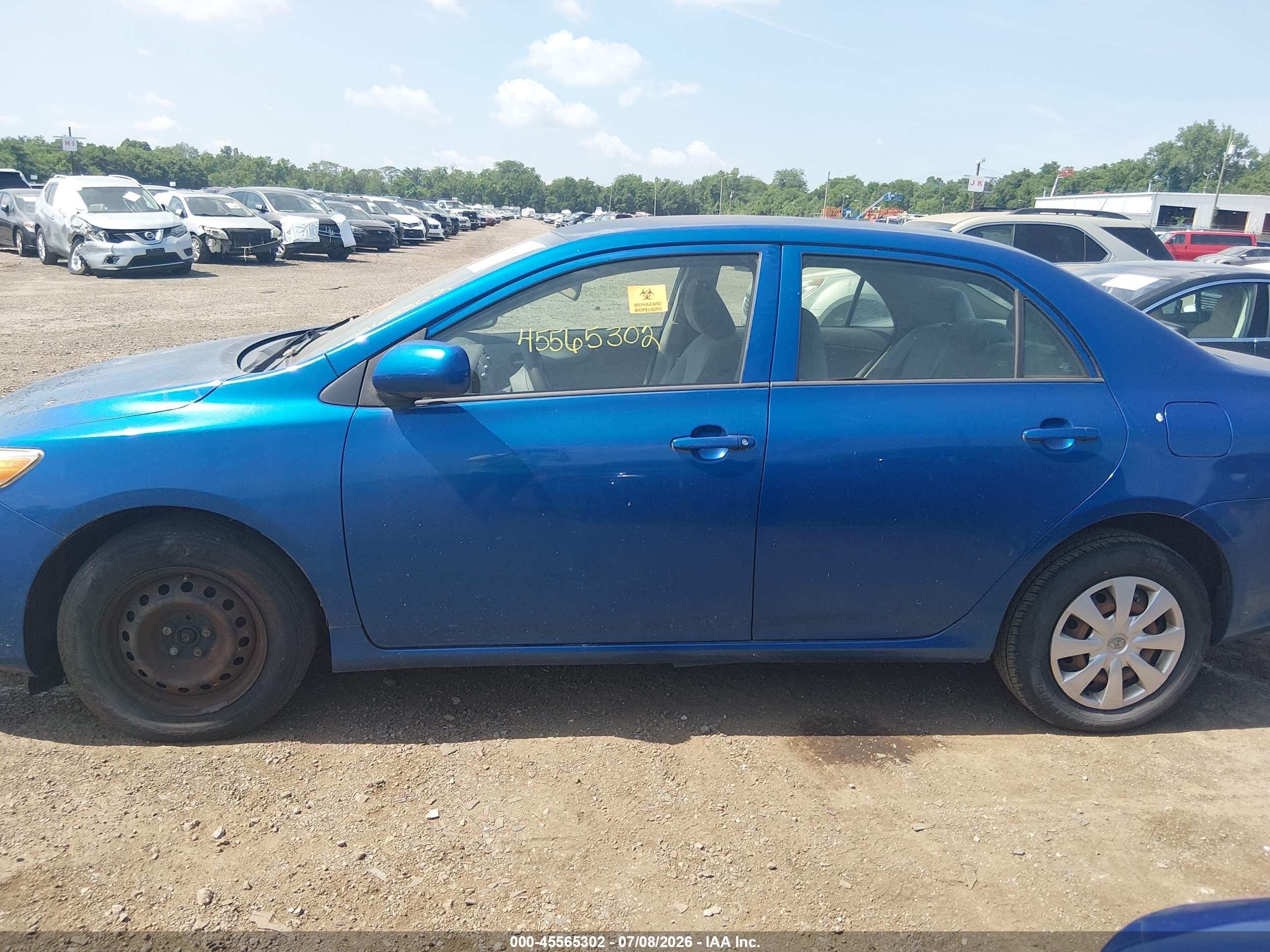 2010 Toyota Corolla Le Blue vin: 1NXBU4EEXAZ165472