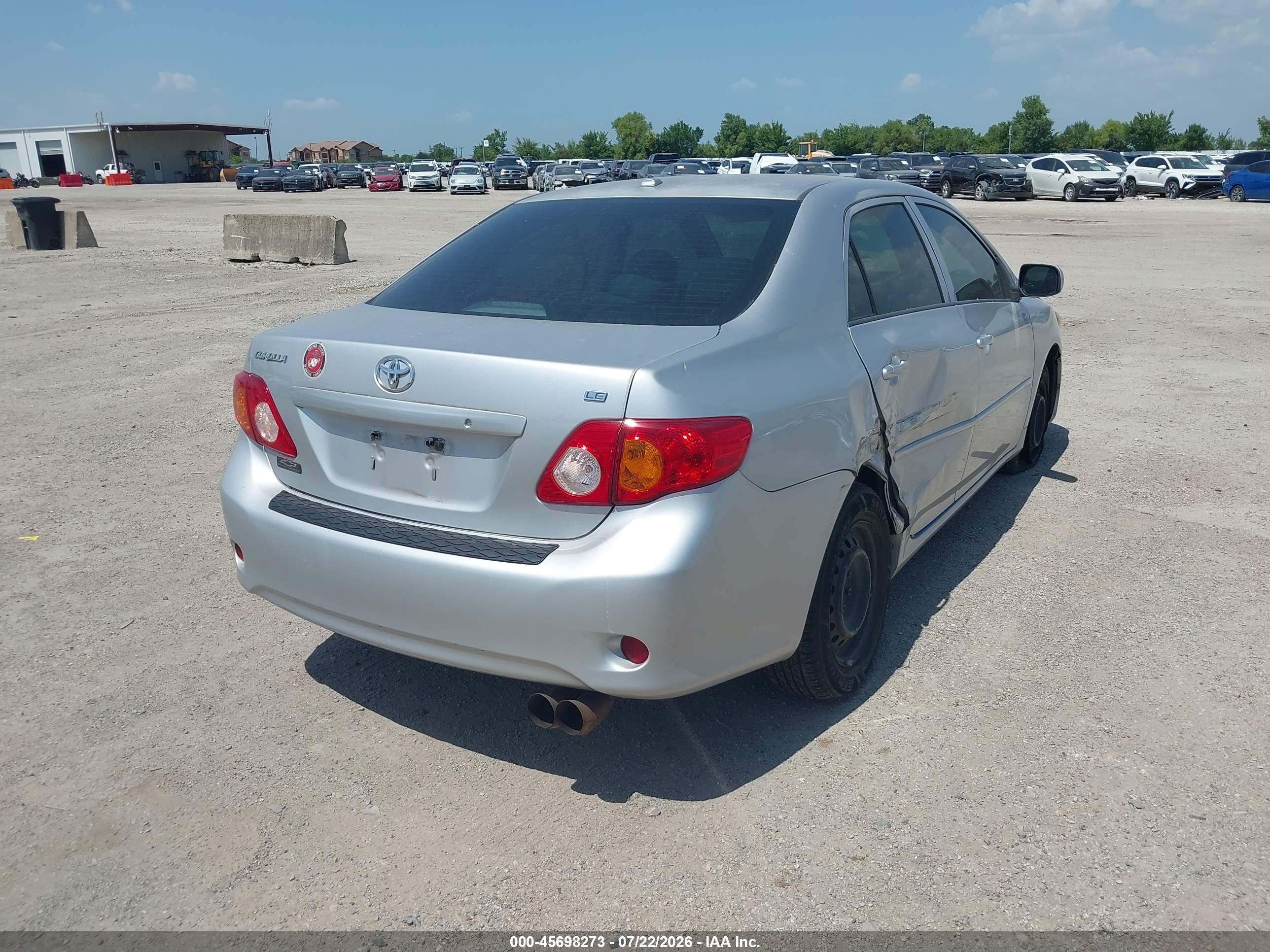 2010 Toyota Corolla Le Silver vin: 1NXBU4EEXAZ166315