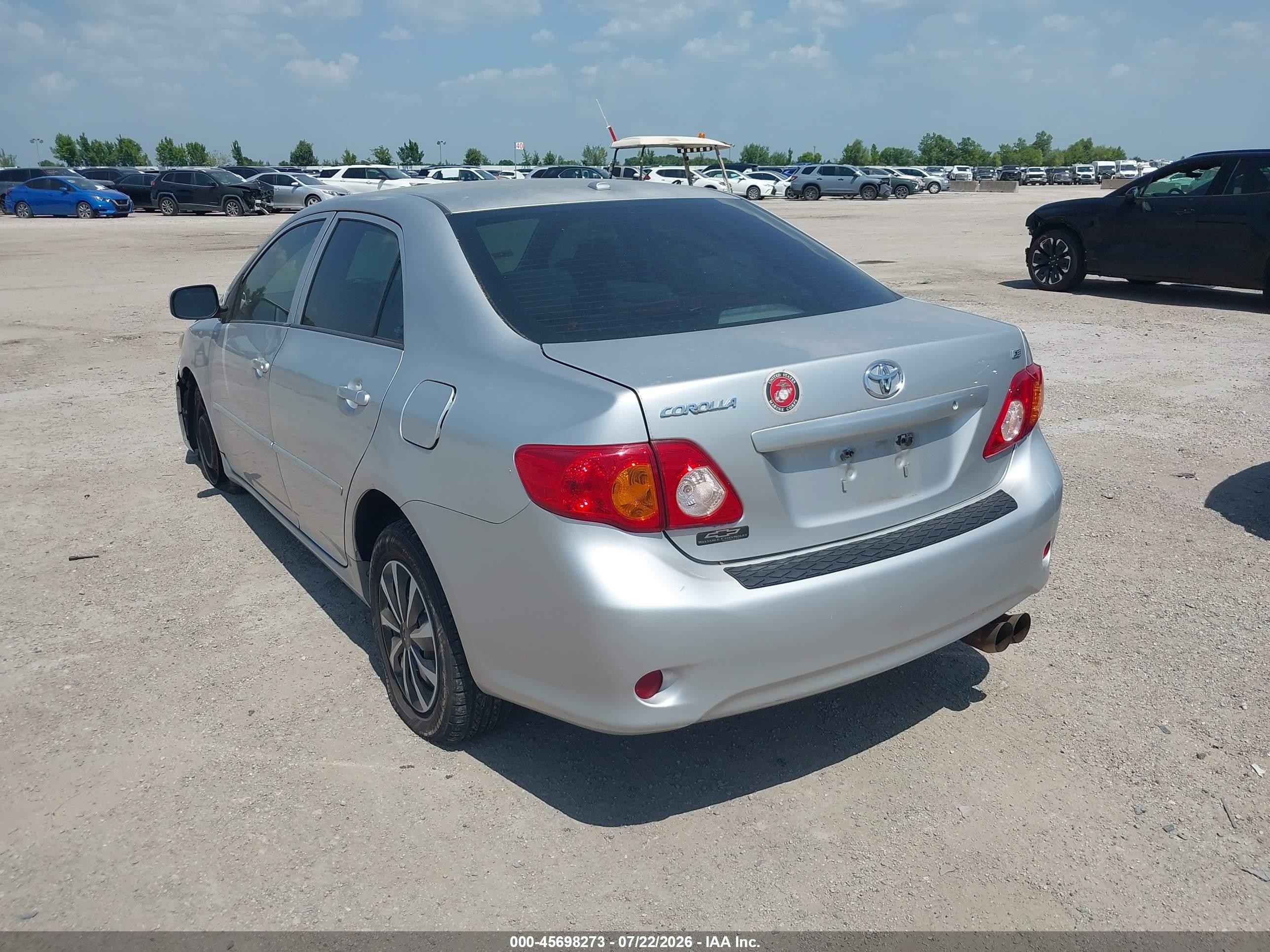 2010 Toyota Corolla Le Silver vin: 1NXBU4EEXAZ166315