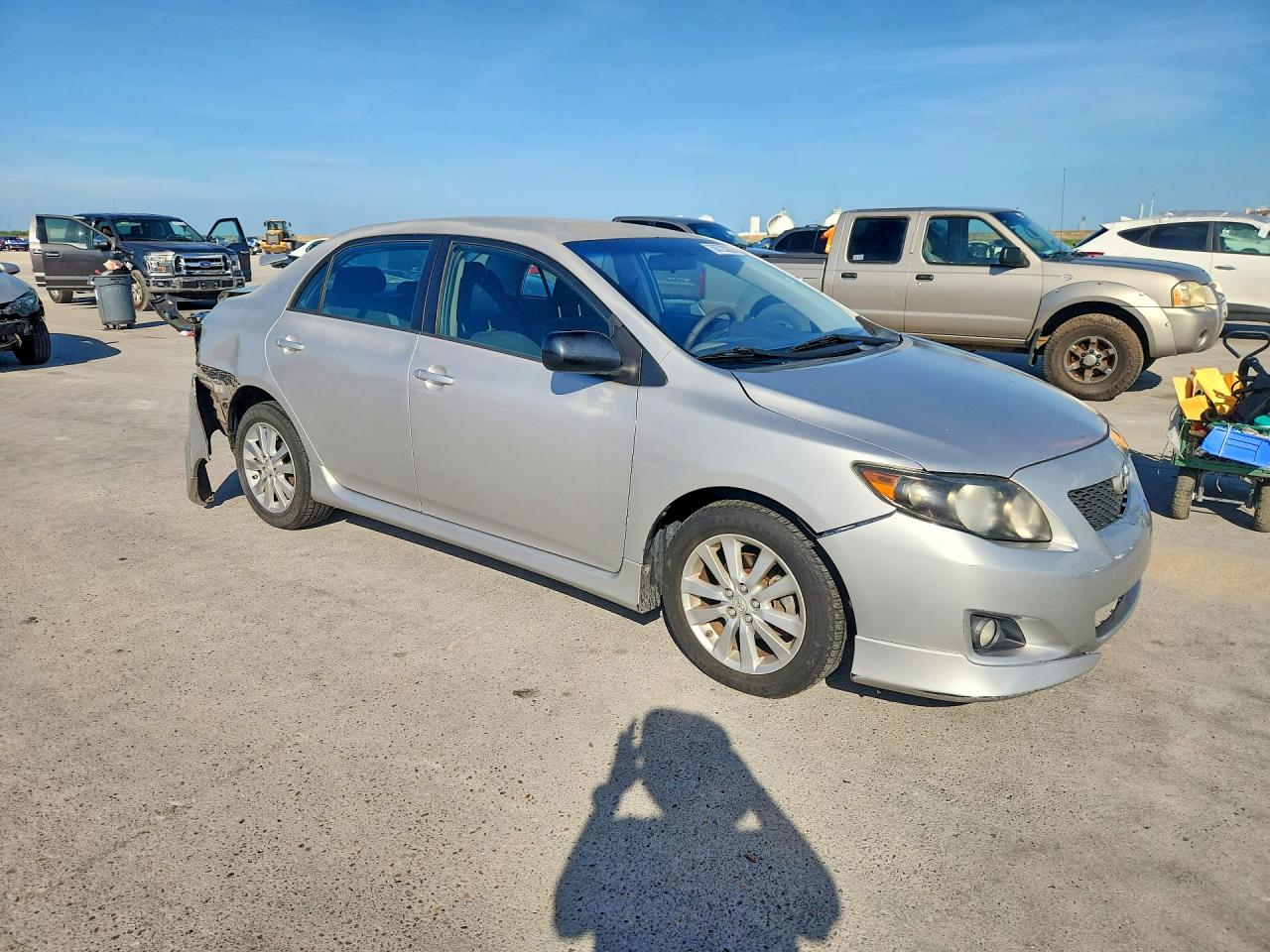 2010 Toyota Corolla S Silver vin: 1NXBU4EEXAZ170624