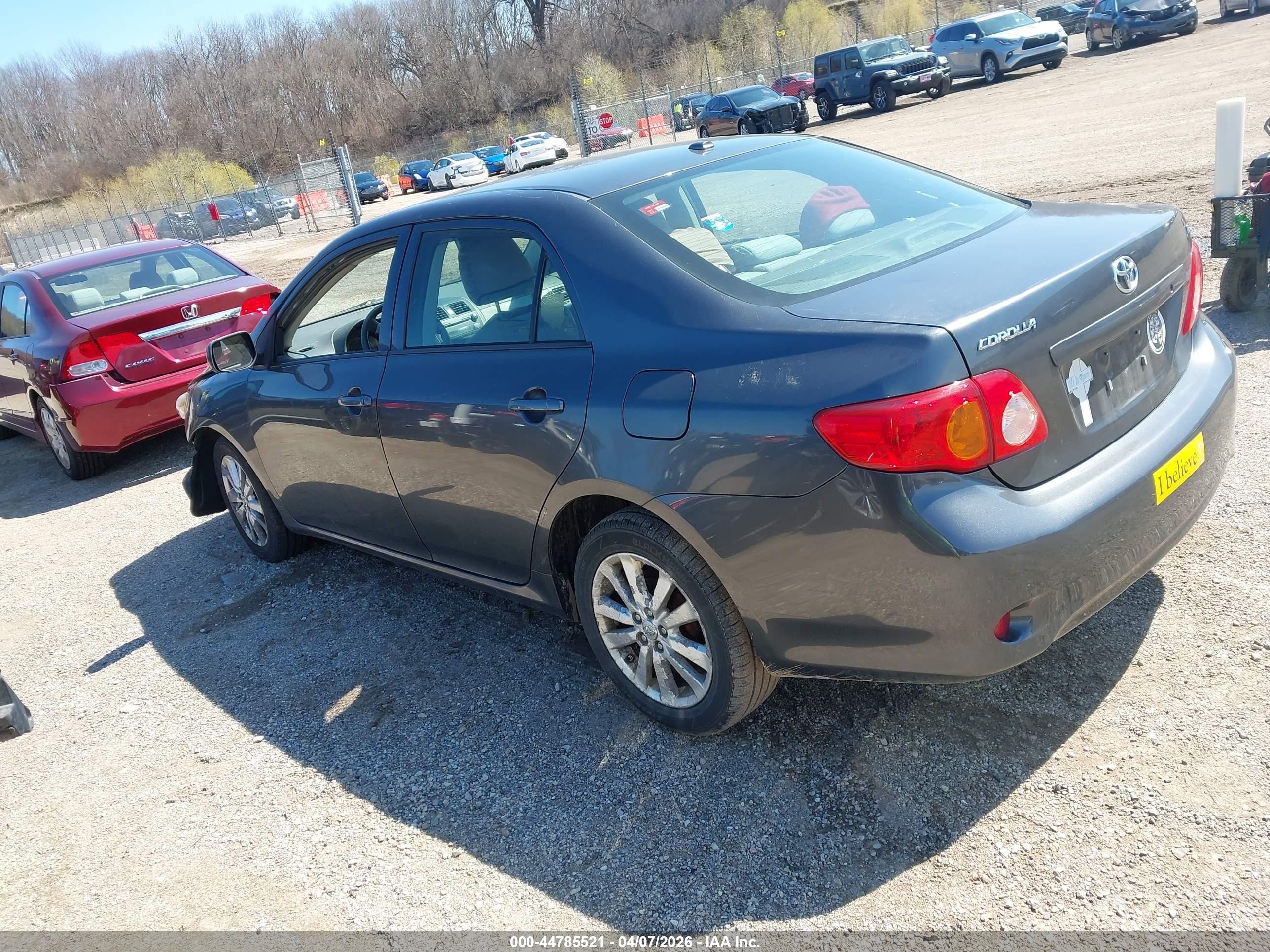 2010 Toyota Corolla Le Gray vin: 1NXBU4EEXAZ175175