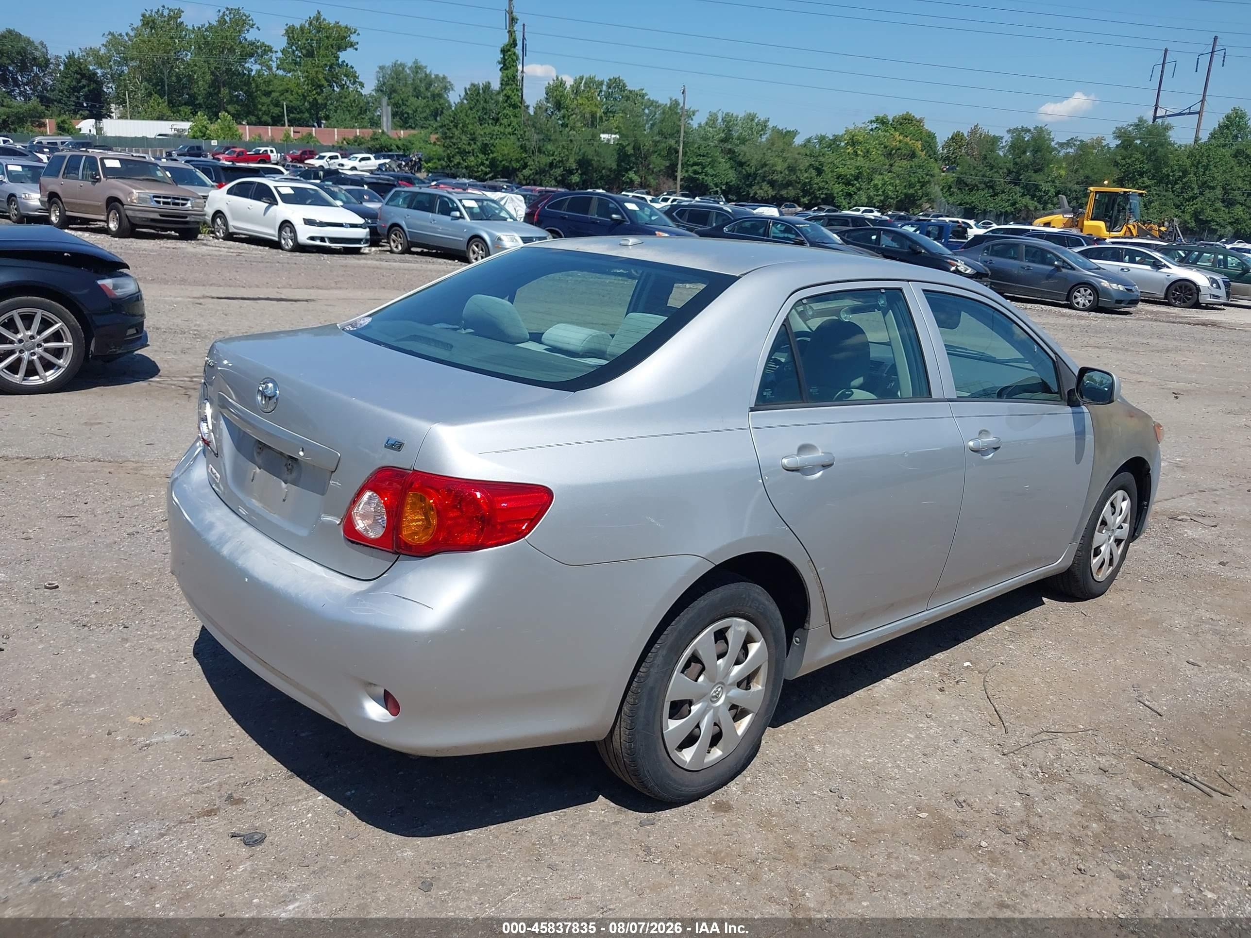 2010 Toyota Corolla Le Серебряный vin: 1NXBU4EEXAZ176567