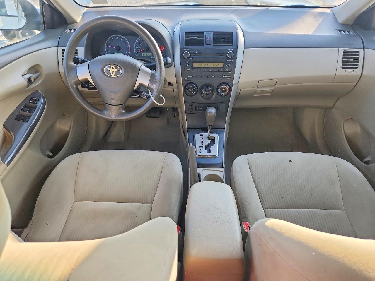 2010 Toyota Corolla Le White vin: 1NXBU4EEXAZ176763