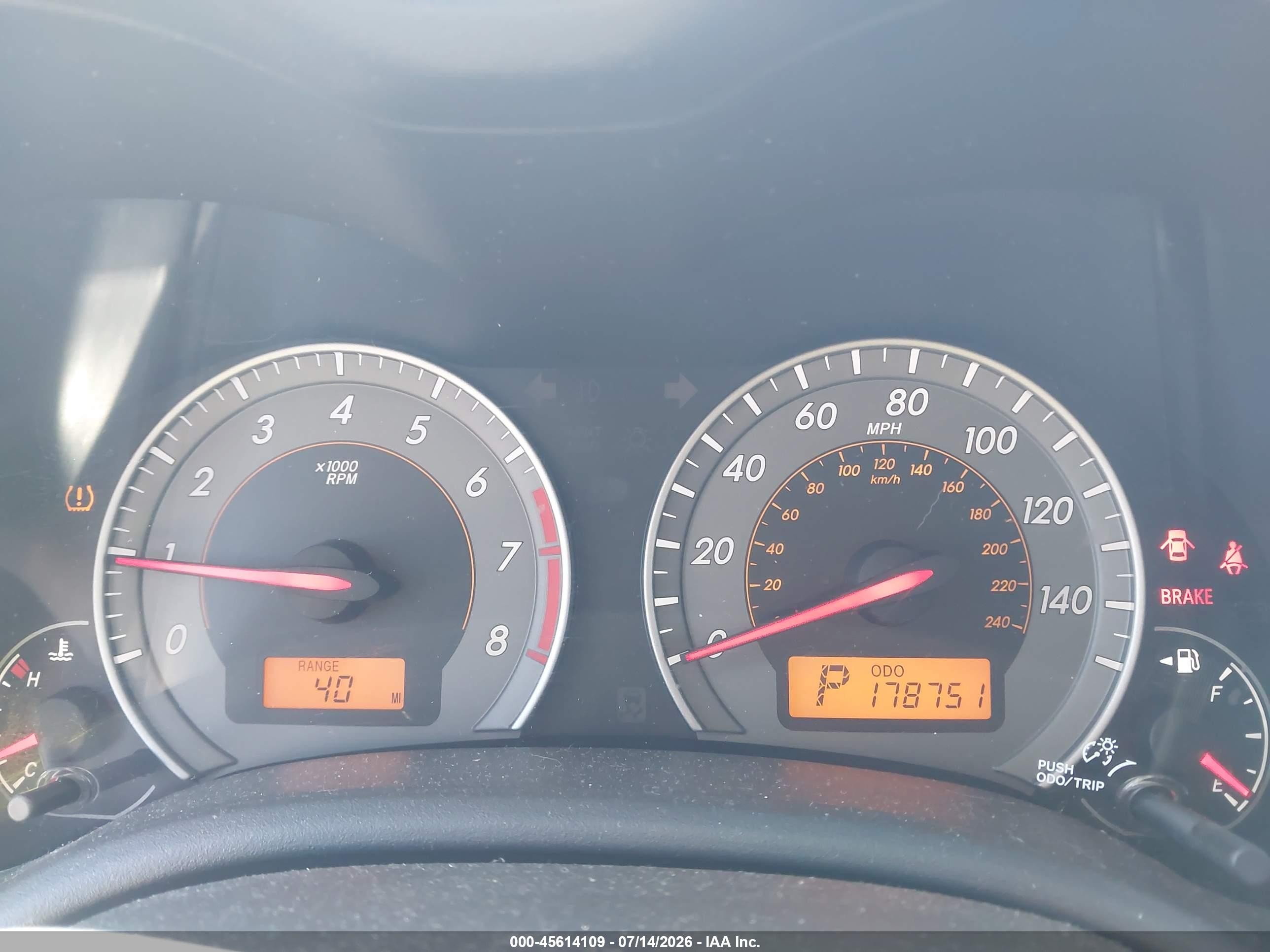 2010 Toyota Corolla S White vin: 1NXBU4EEXAZ181980