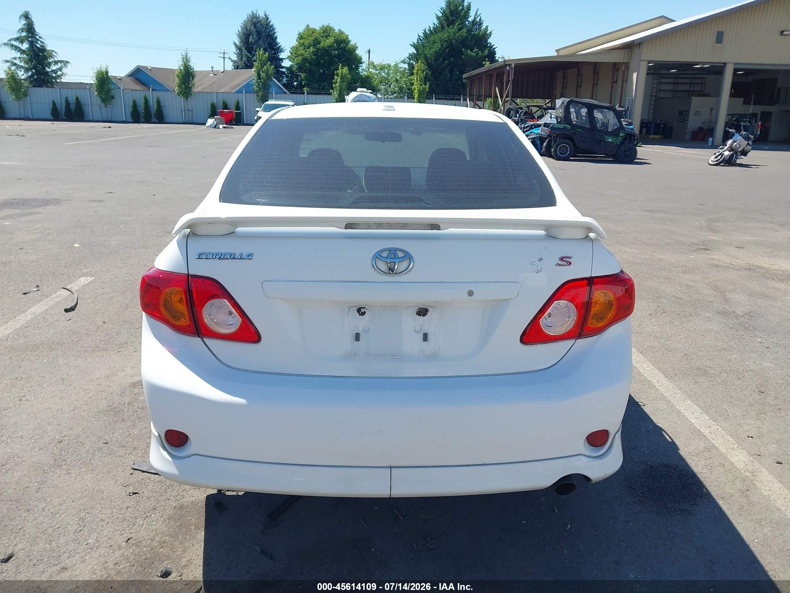 2010 Toyota Corolla S White vin: 1NXBU4EEXAZ181980